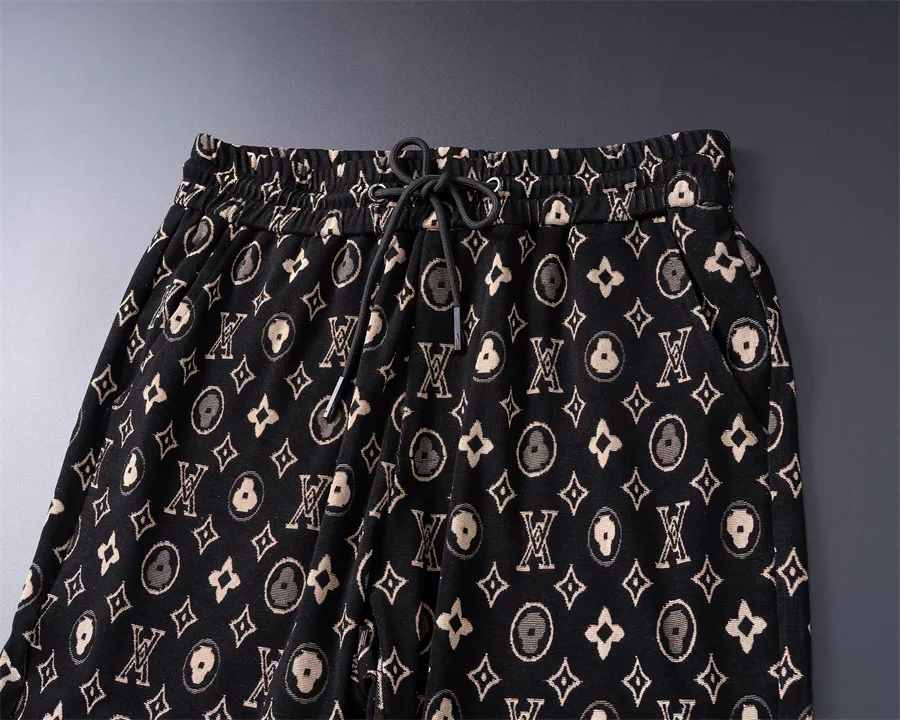 Durable 3864 Louis Vuitton LV Tracksuits Long Sleeved For Men