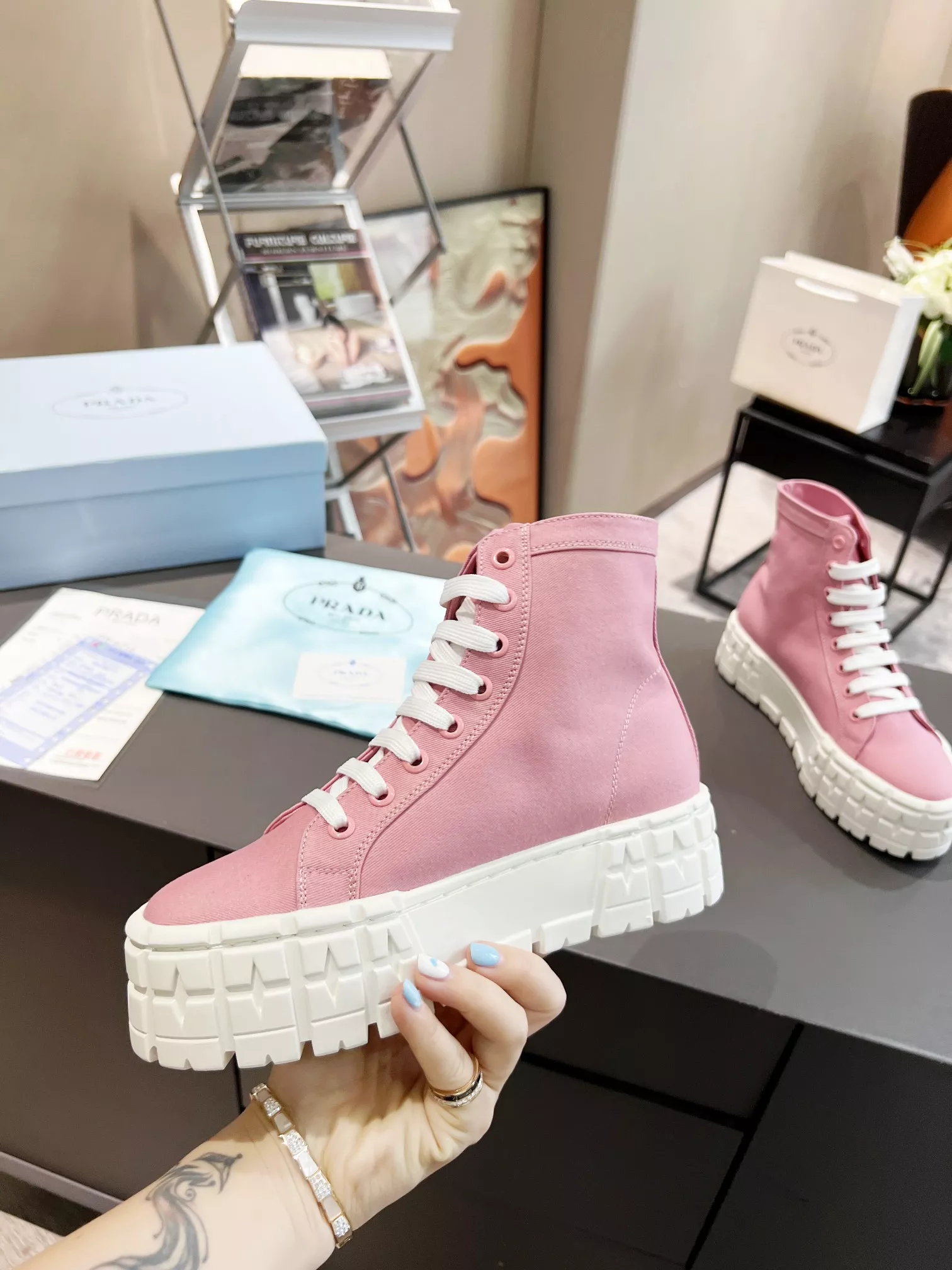 Durable 3975 Prada High Top Shoes For Women