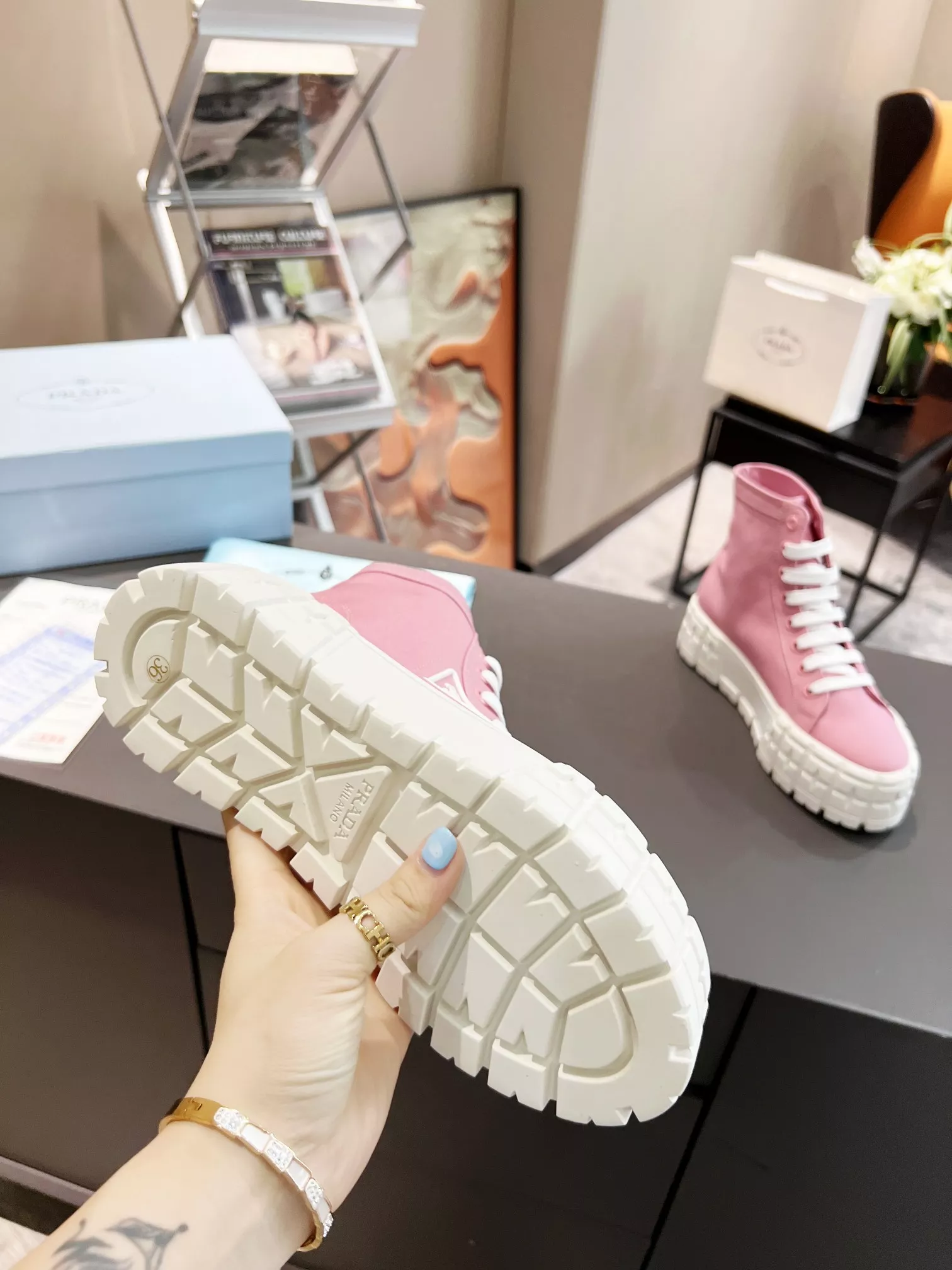 Durable 3975 Prada High Top Shoes For Women