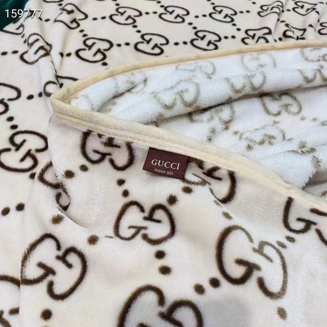 Durable 4030 Gucci Blanket