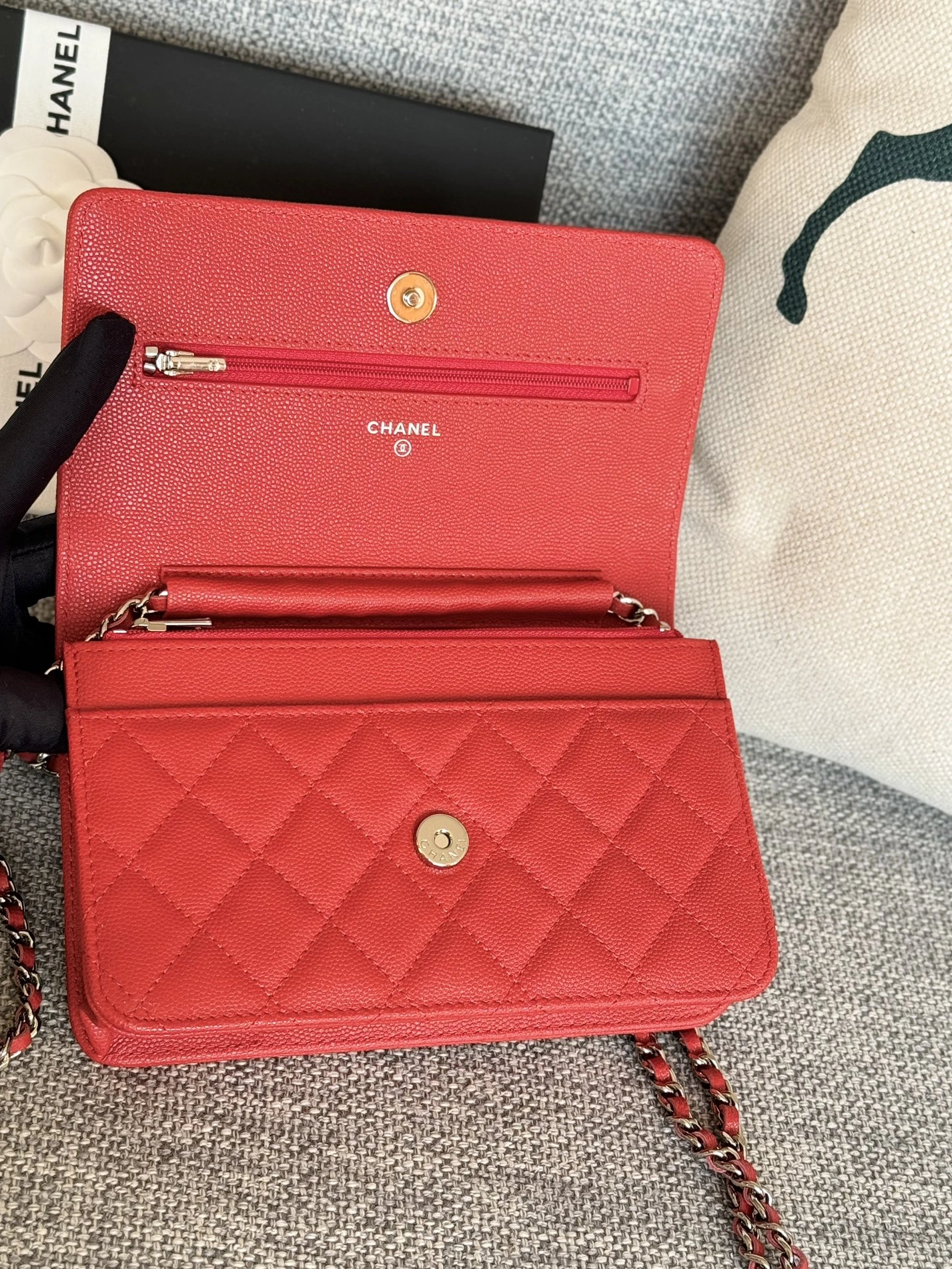 Durable 4093 Chanel AAA Quality Messenger Bags In Silver For Women