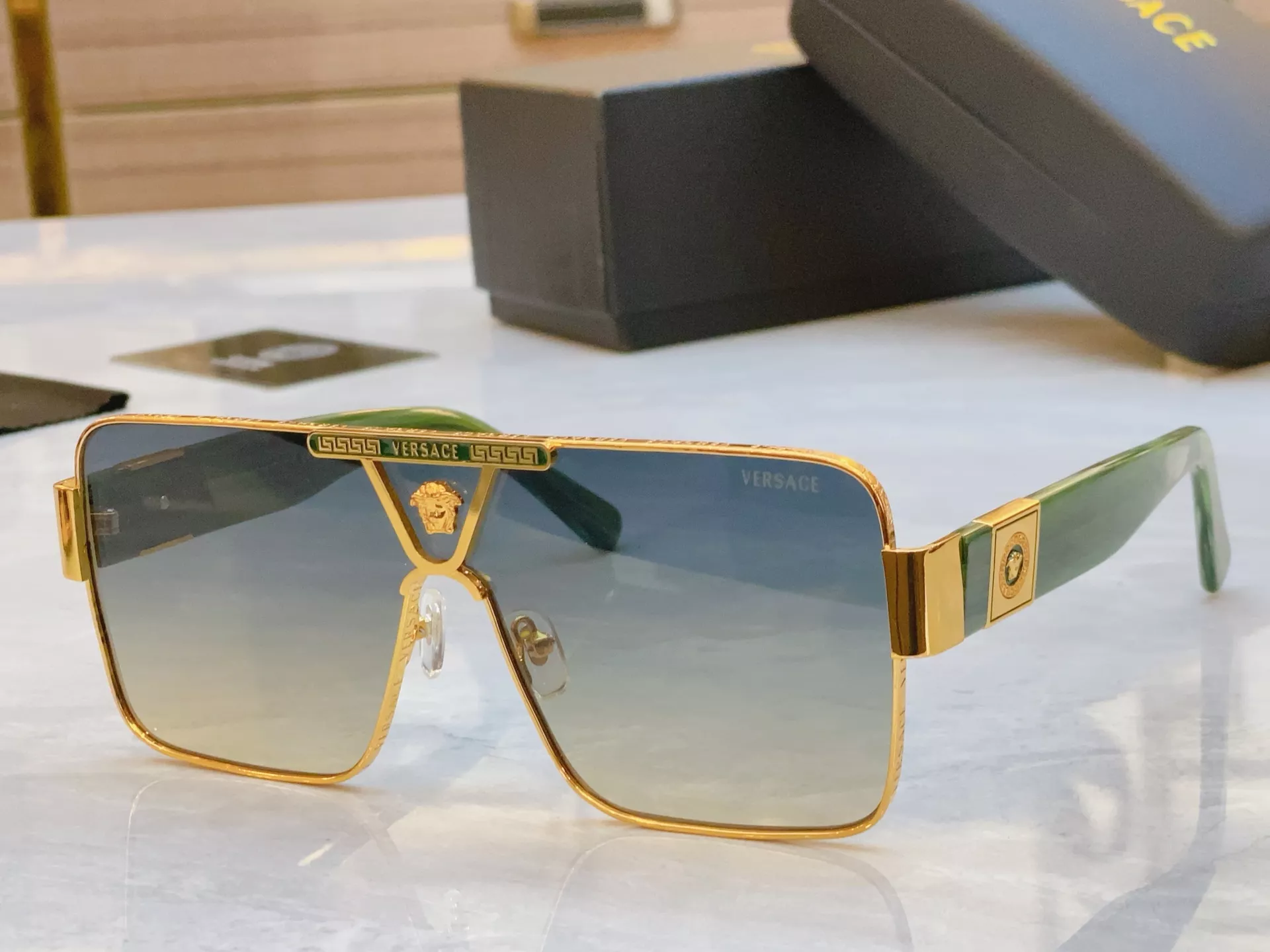 Durable 410 Versace AAA Quality Sunglasses