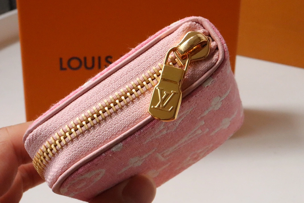 Durable 4122 Louis Vuitton AAA Quality Wallets