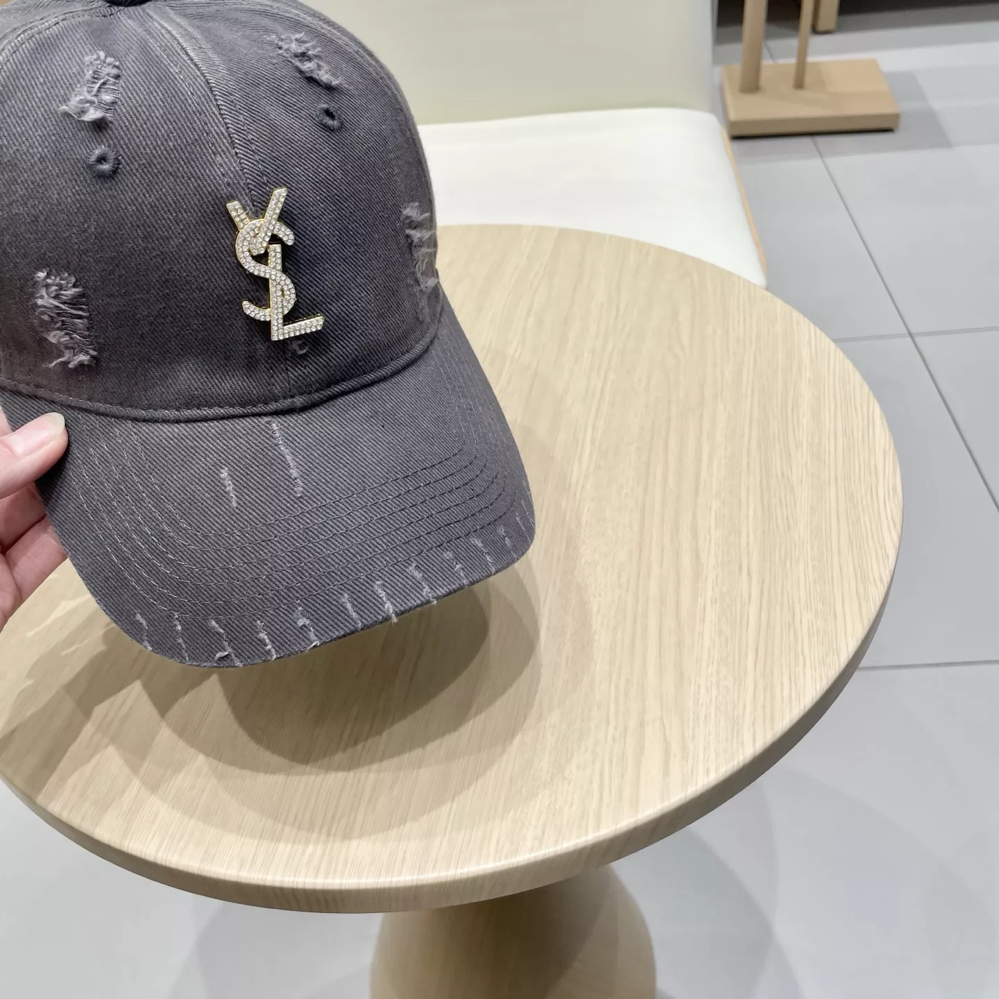 Durable 4182 Yves Saint Laurent YSL Caps