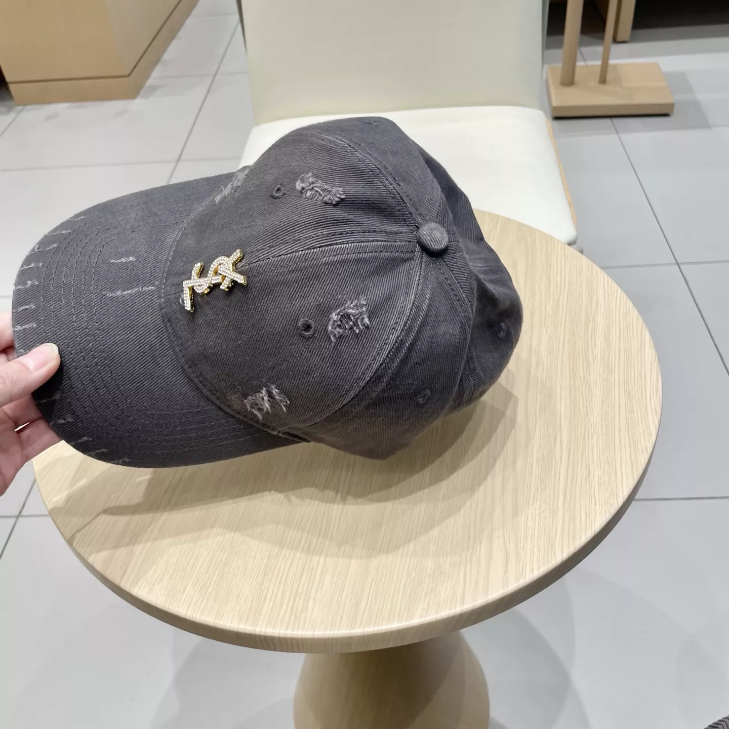 Durable 4182 Yves Saint Laurent YSL Caps