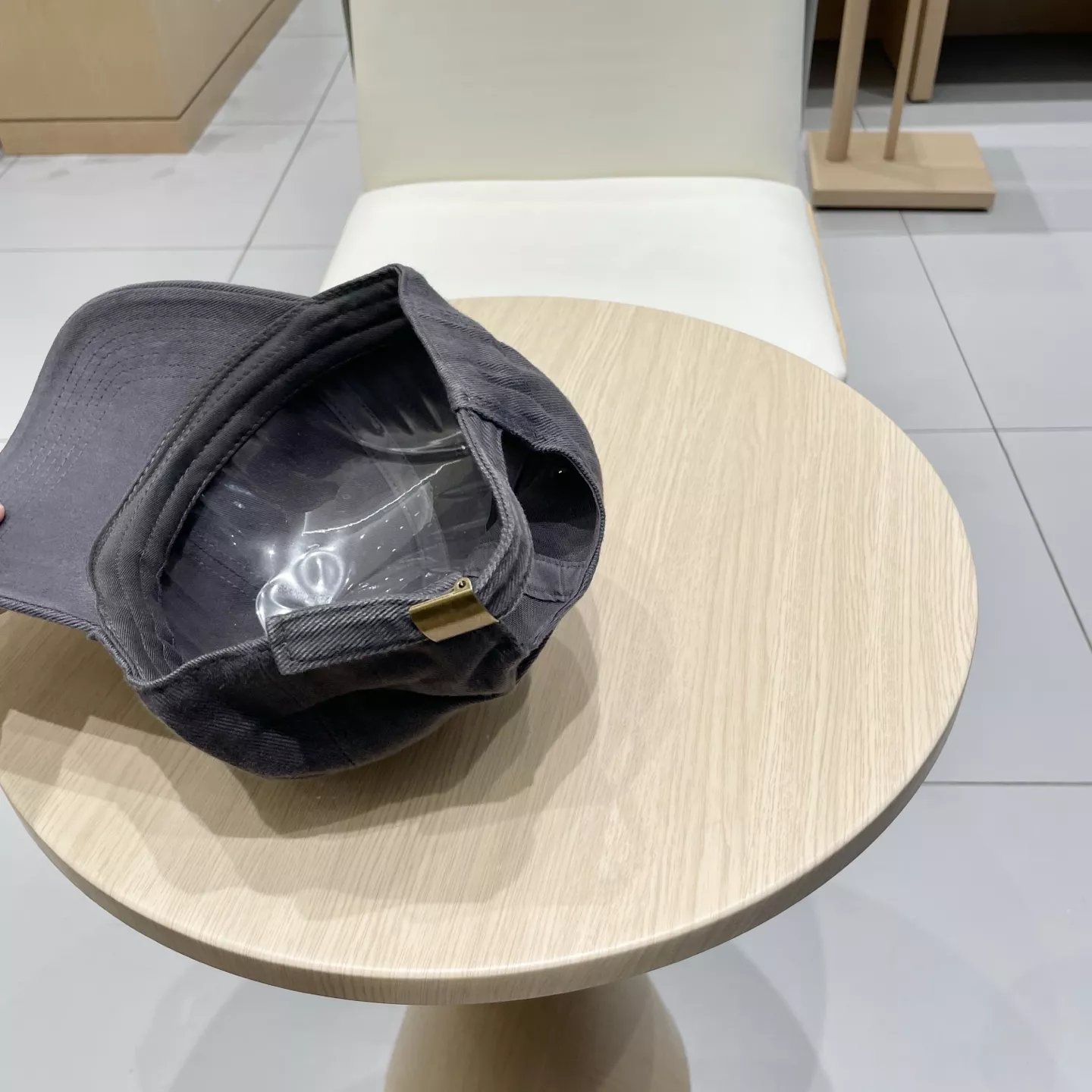 Durable 4182 Yves Saint Laurent YSL Caps
