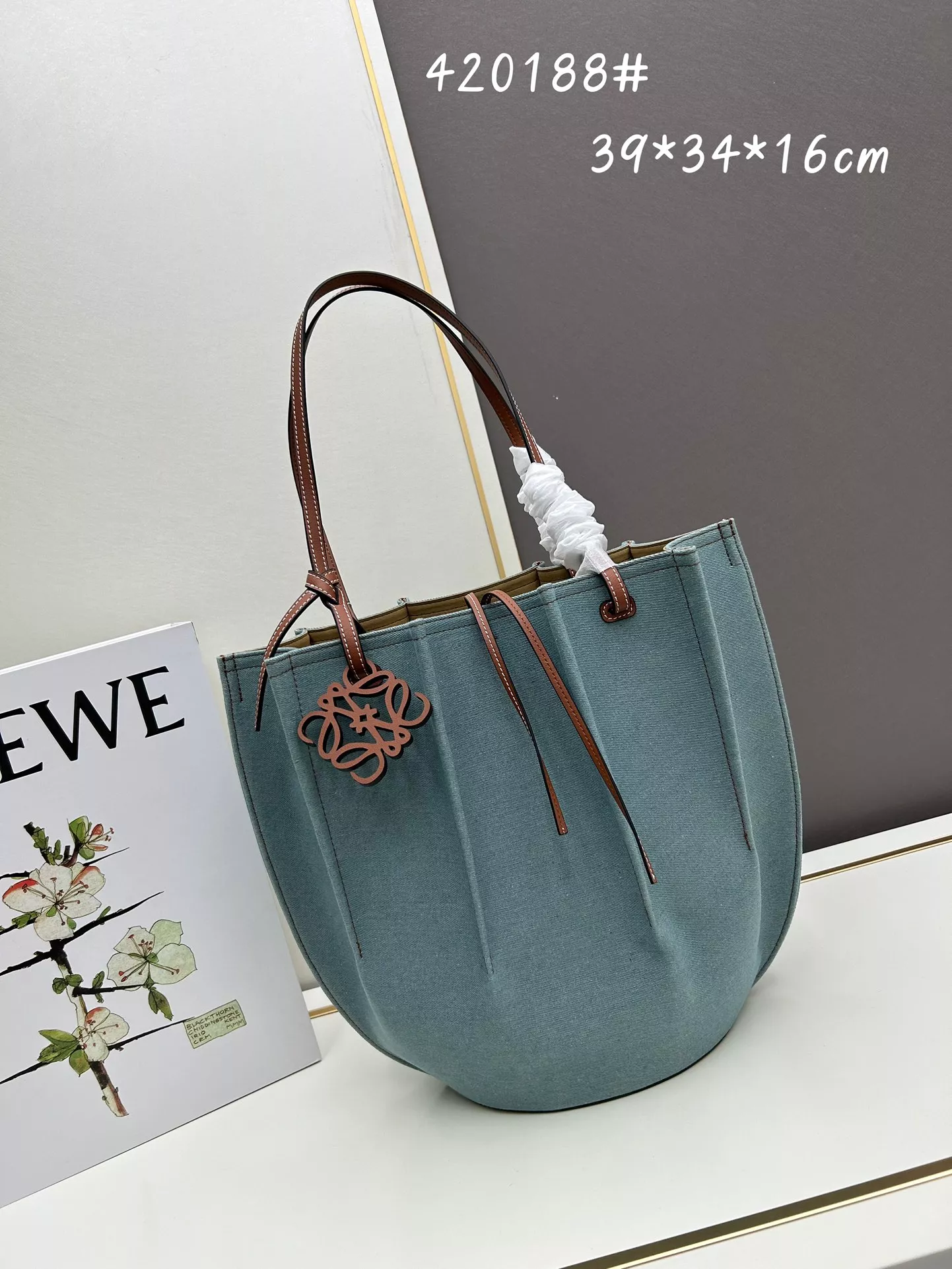 Durable 4210 LOEWE AAA Quality Shoulder Bags For Women