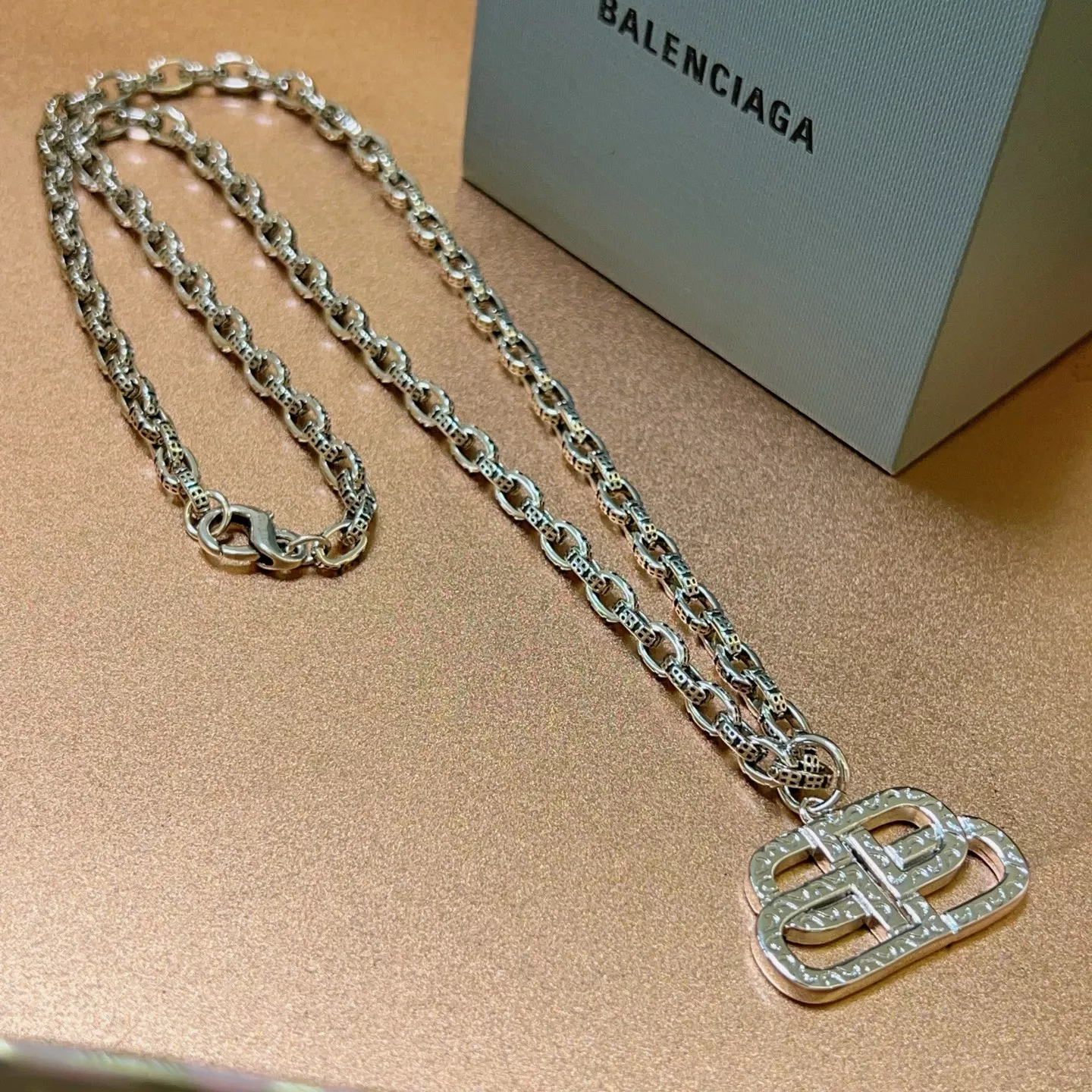 Durable 4243 Balenciaga Necklaces