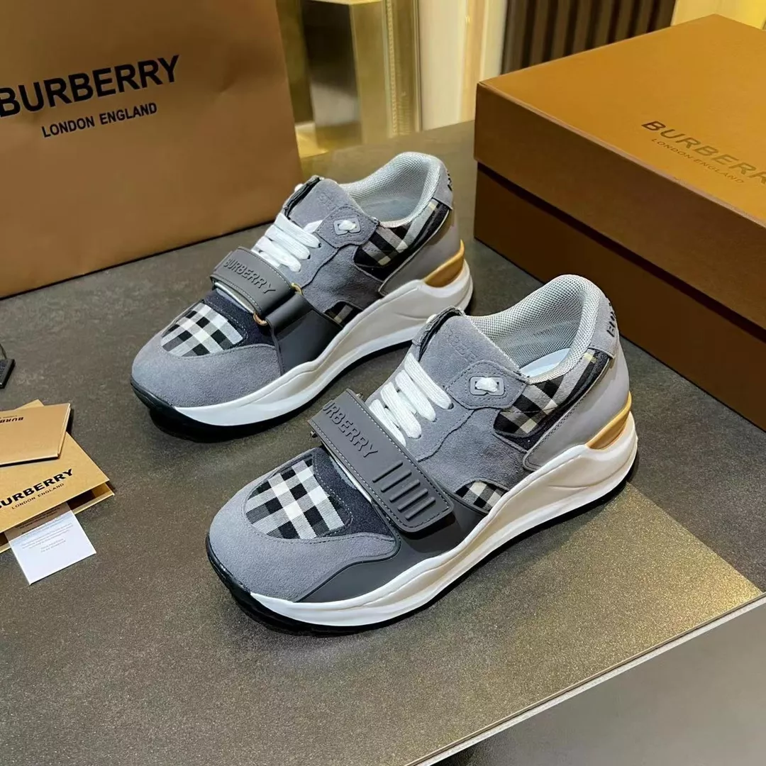 Durable 4254 Burberry Casual Shoes For Men