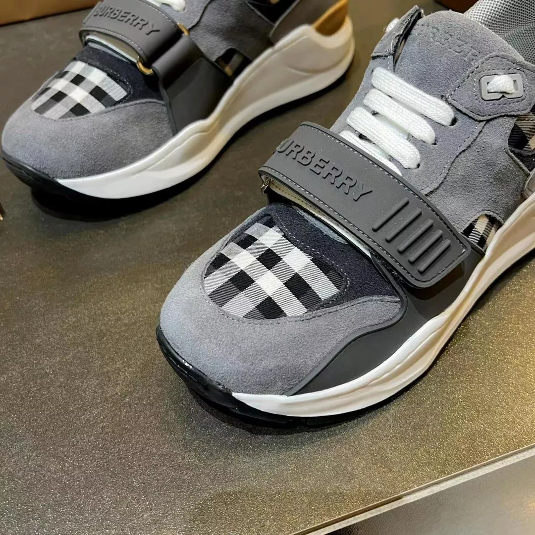 Durable 4254 Burberry Casual Shoes For Men