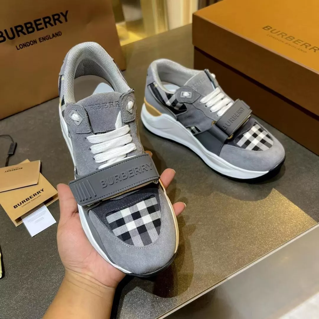 Durable 4254 Burberry Casual Shoes For Men