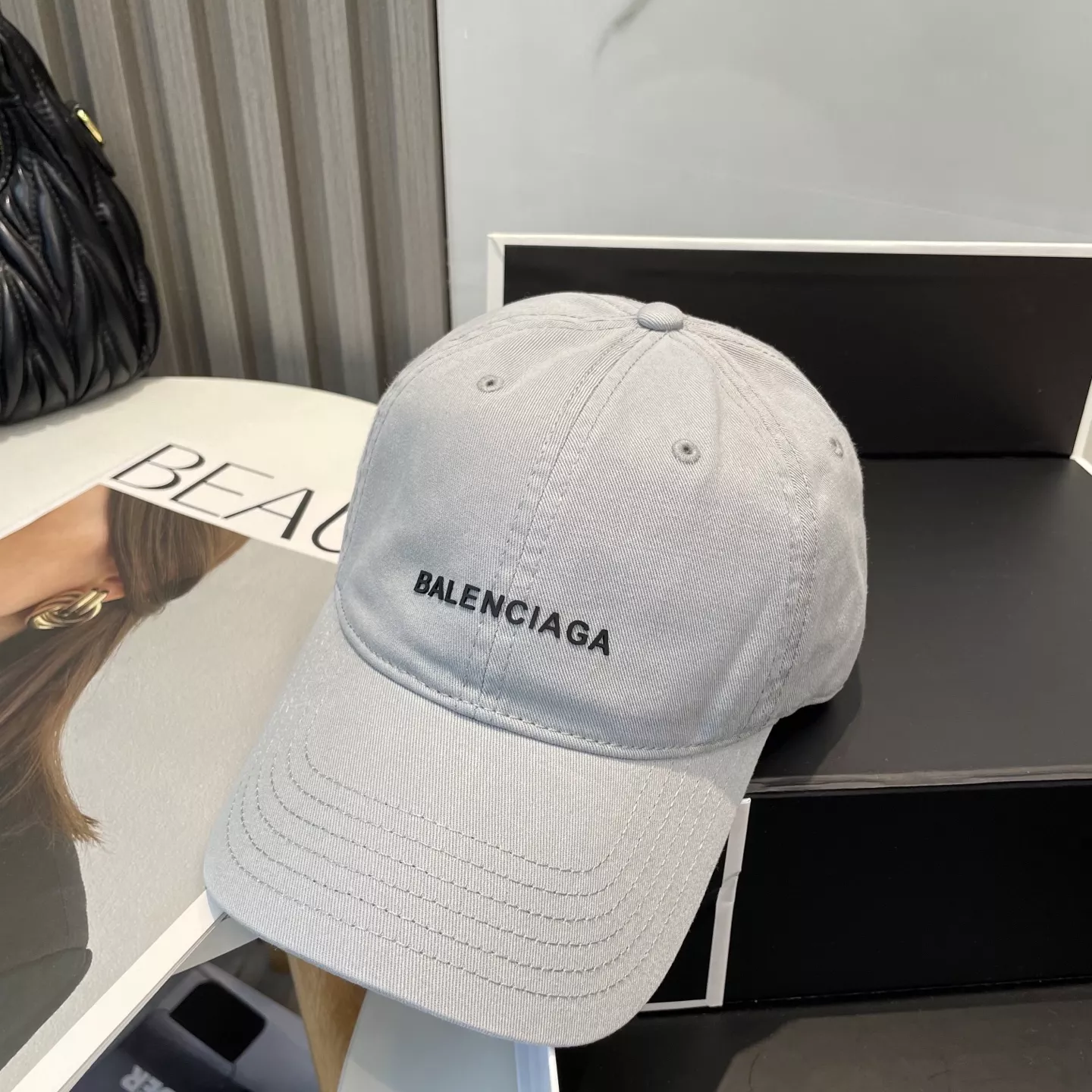 Durable 4279 Balenciaga Caps