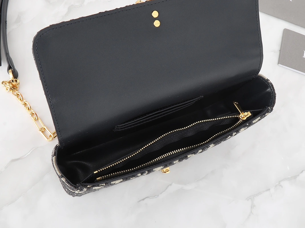 Durable 4365 Christian Dior AAA Quality Messenger Bags For Women
