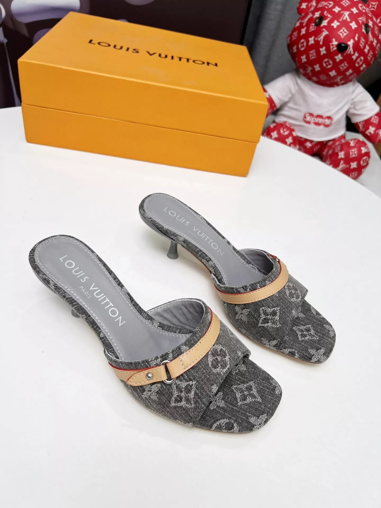 Durable 4392 Louis Vuitton Slippers For Women