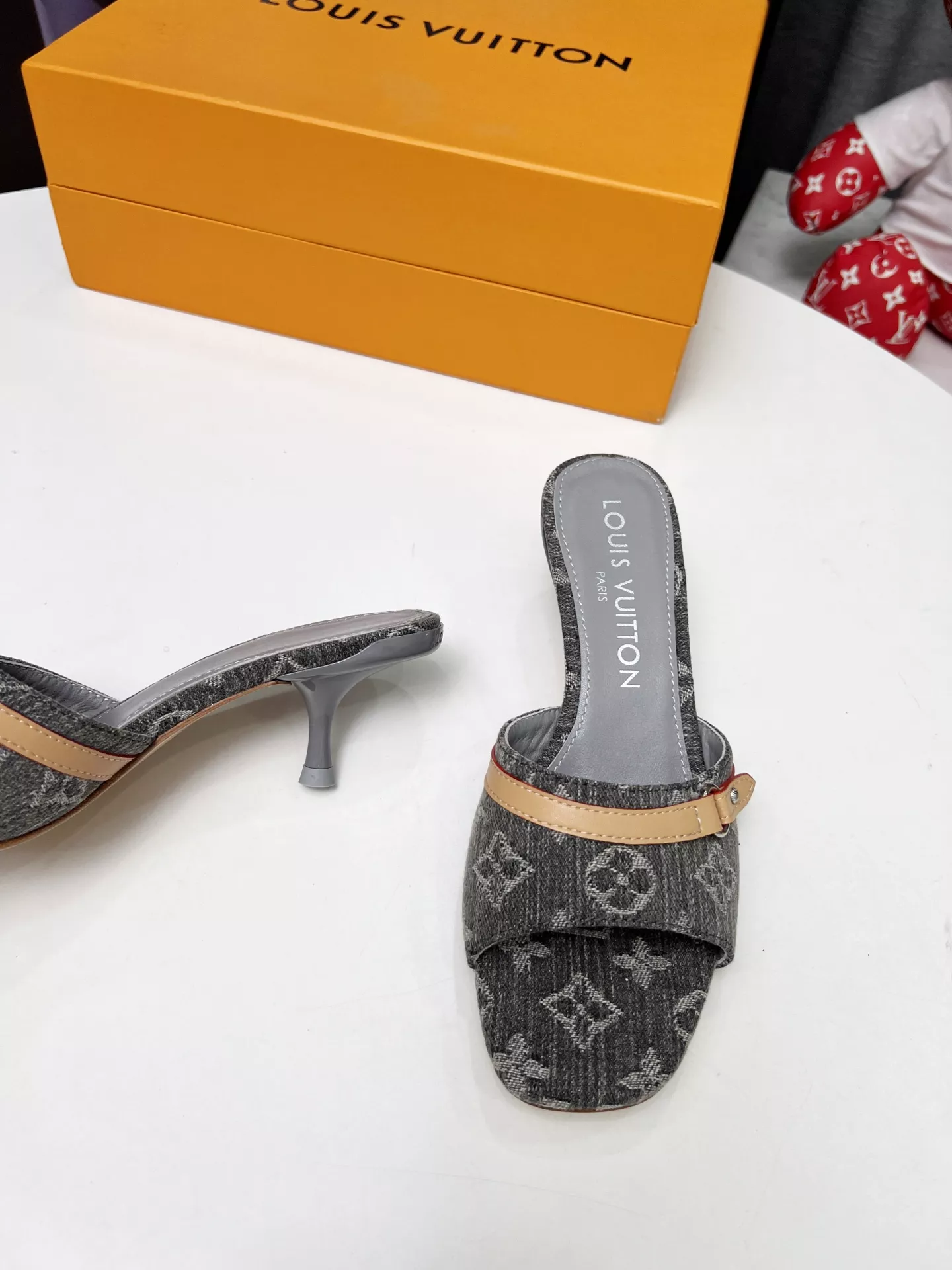 Durable 4392 Louis Vuitton Slippers For Women