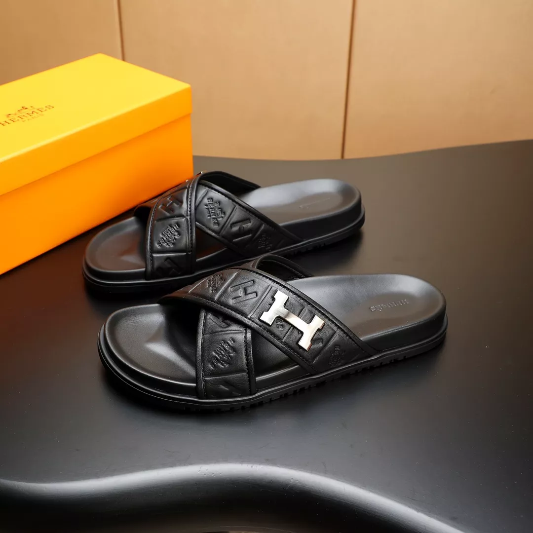 Durable 4481 Hermes Slippers For Men