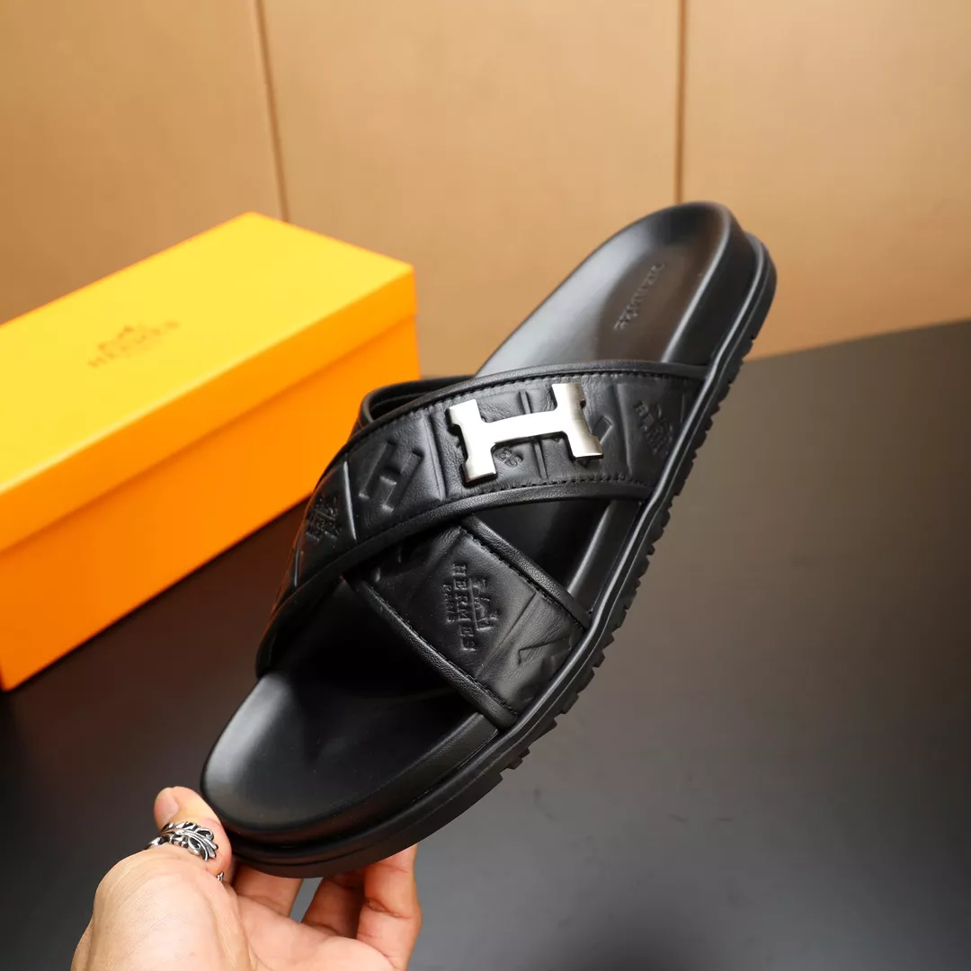 Durable 4481 Hermes Slippers For Men