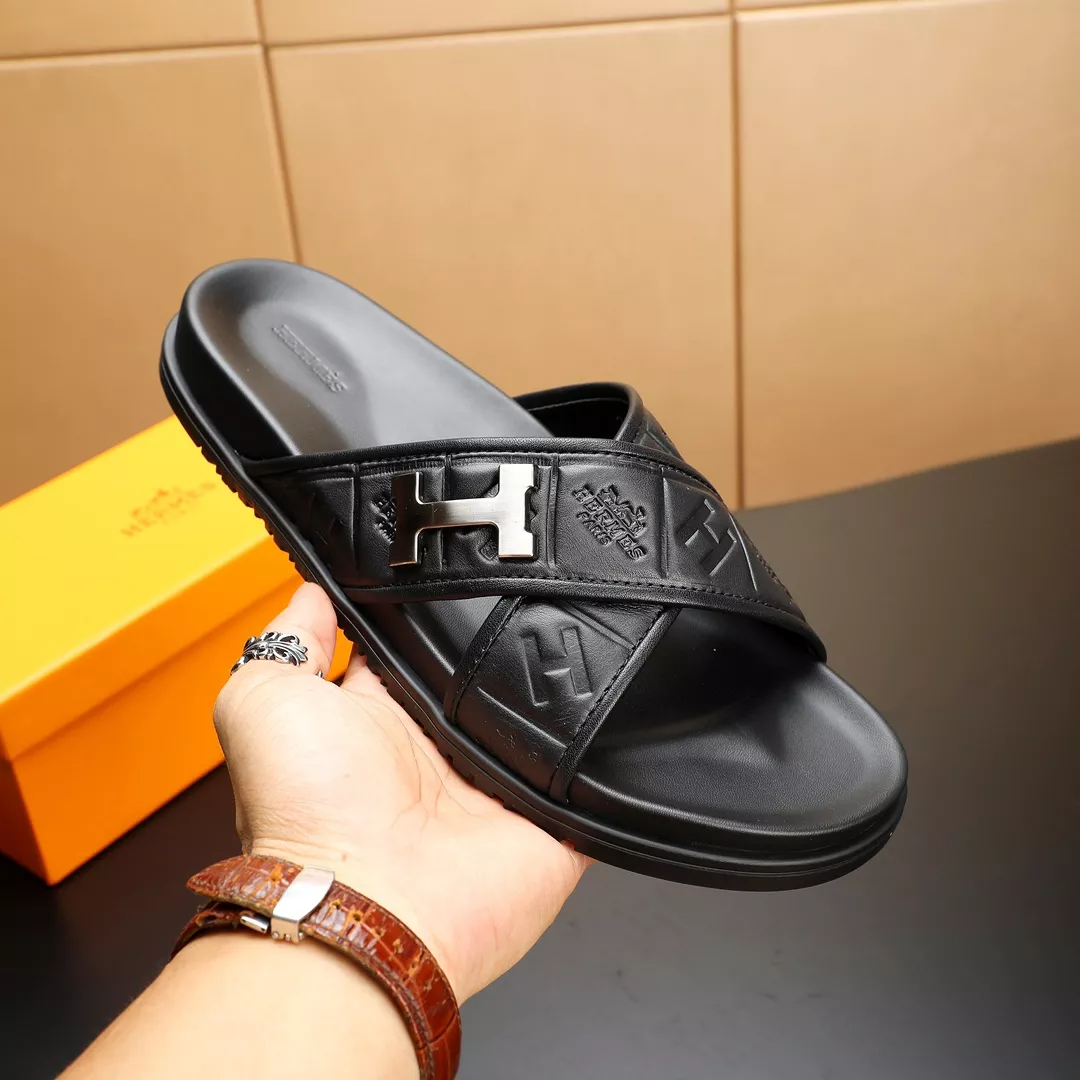 Durable 4481 Hermes Slippers For Men