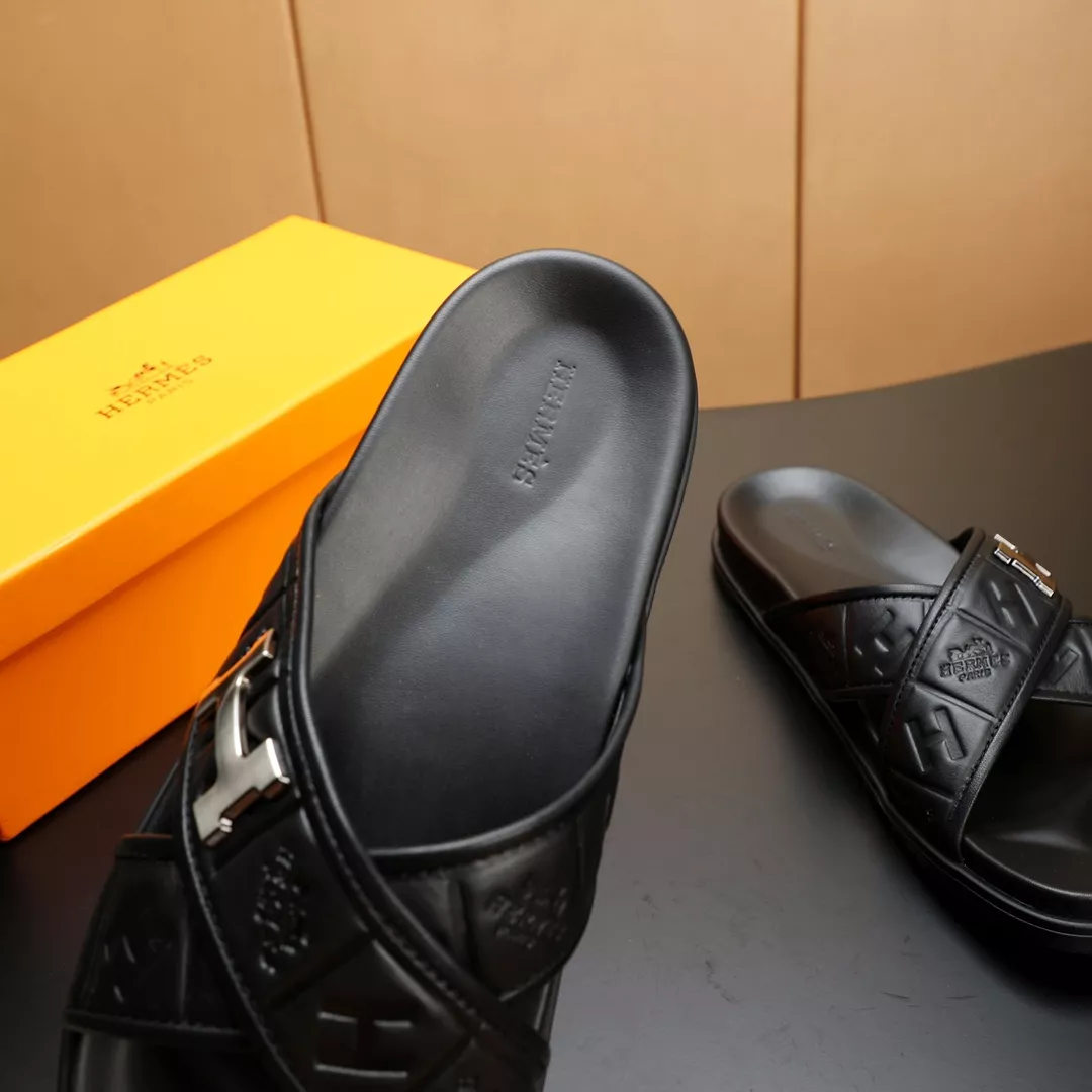 Durable 4481 Hermes Slippers For Men