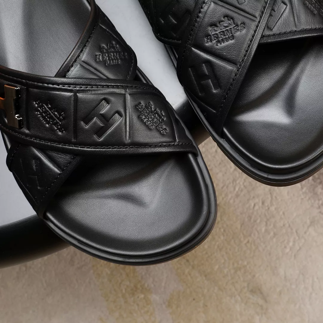 Durable 4481 Hermes Slippers For Men
