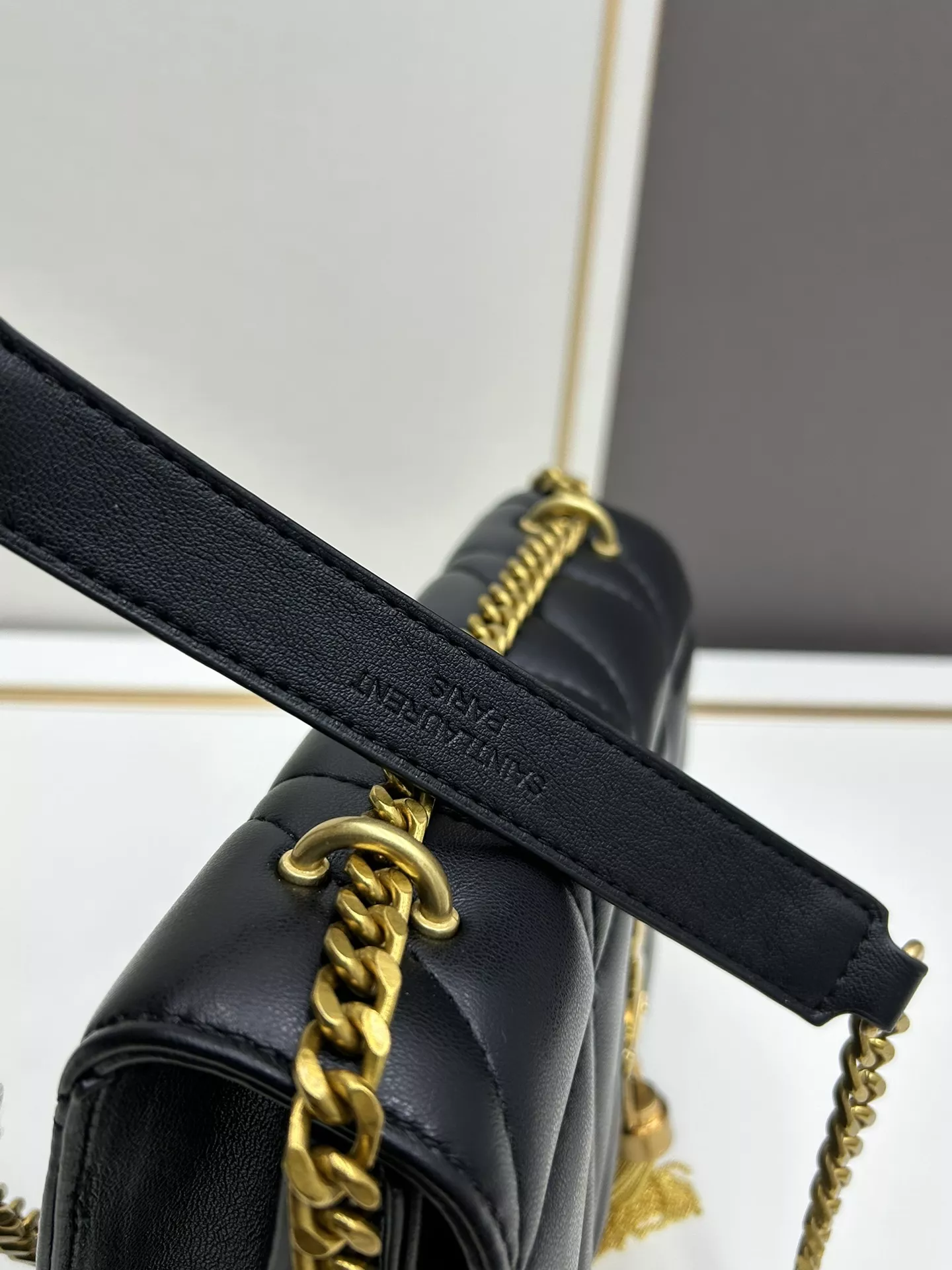 Durable 4534 Yves Saint Laurent YSL AAA Quality Messenger Bags For Women