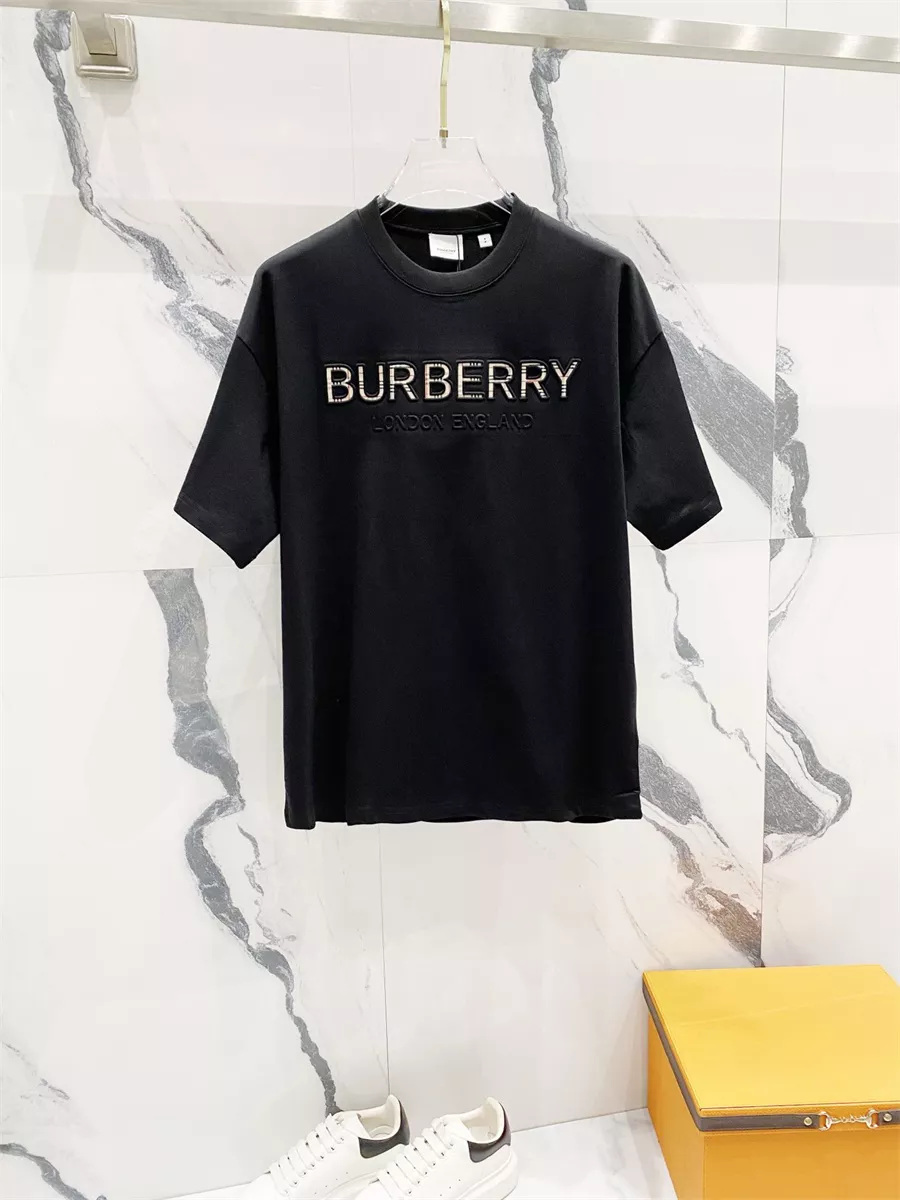 Durable 4592 Burberry T-Shirts Short Sleeved For Unisex