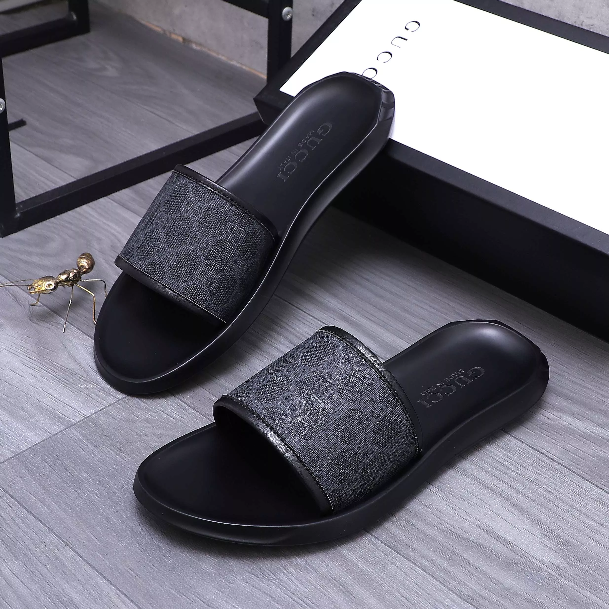 Durable 461 Gucci Slippers For Men