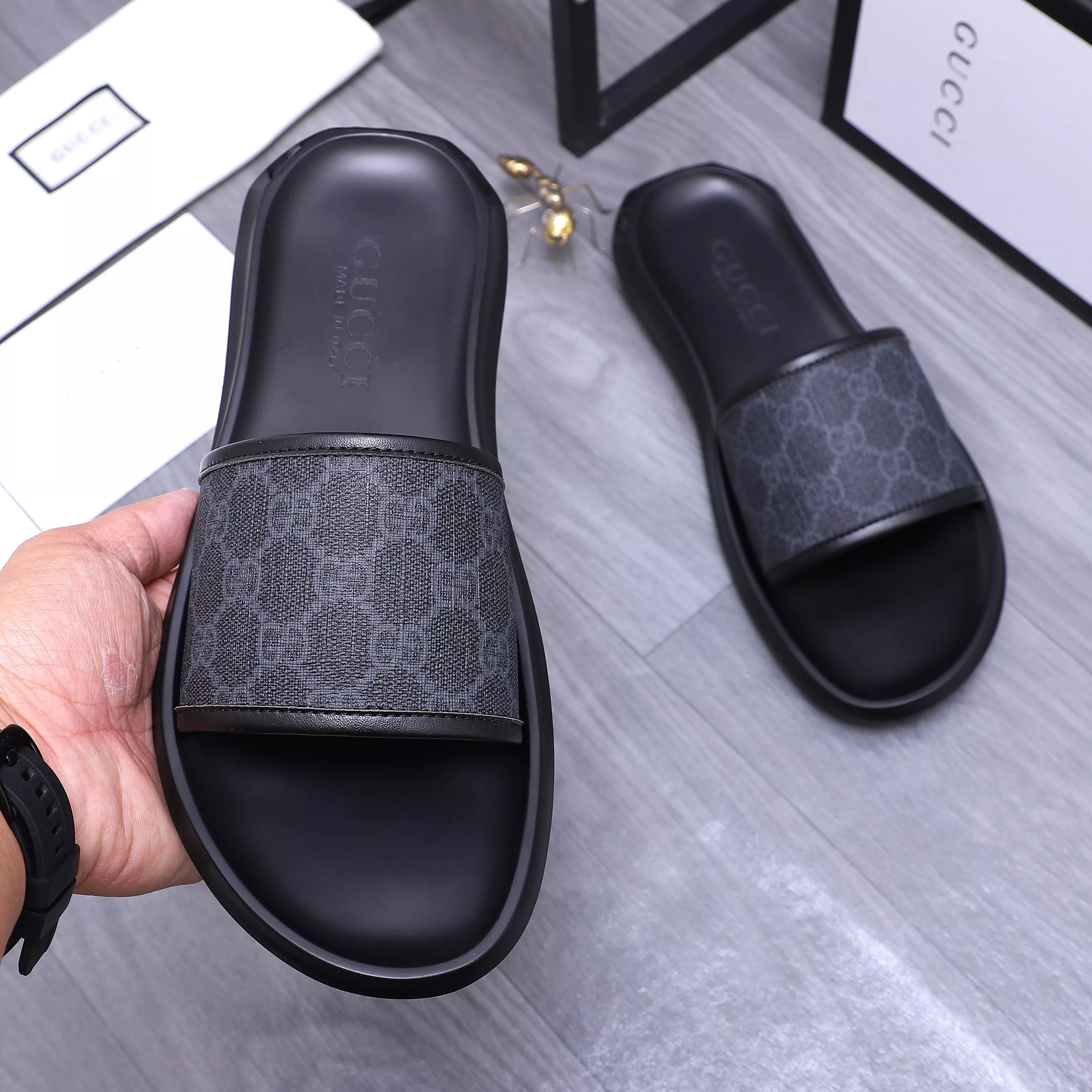 Durable 461 Gucci Slippers For Men