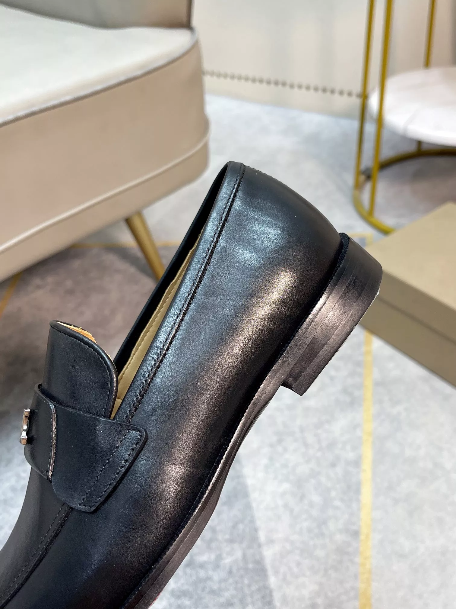 Durable 4686 Christian Louboutin Leather Shoes For Men