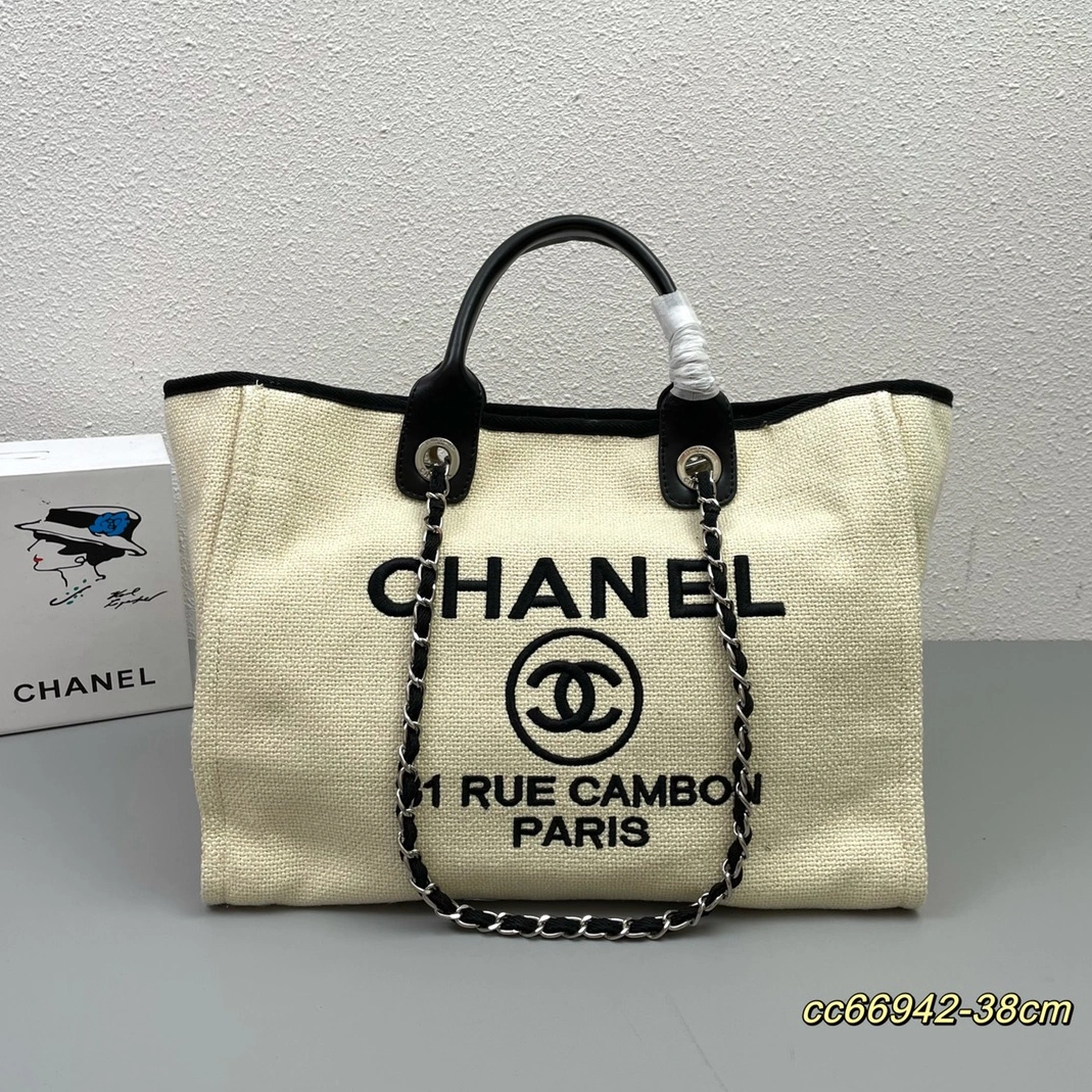 Durable 4697 Chanel AAA Quality Handbags For Women