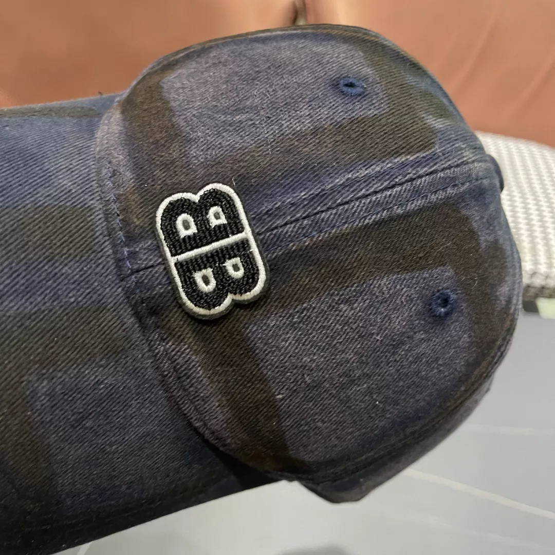 Durable 4875 Balenciaga Caps