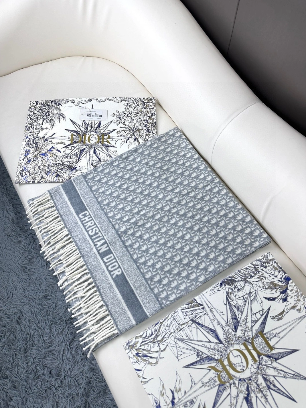 Durable 4900 Christian Dior Scarf