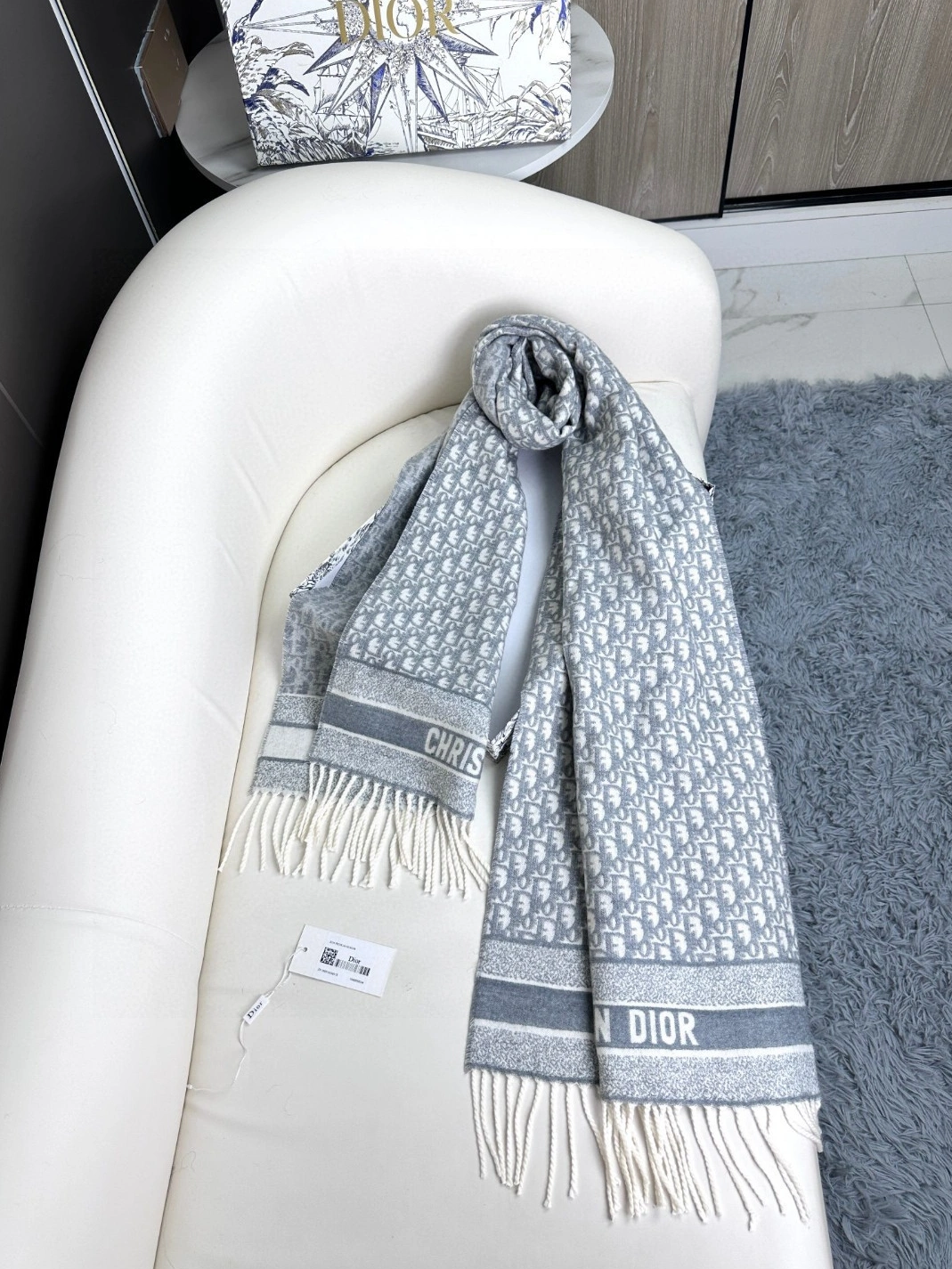 Durable 4900 Christian Dior Scarf