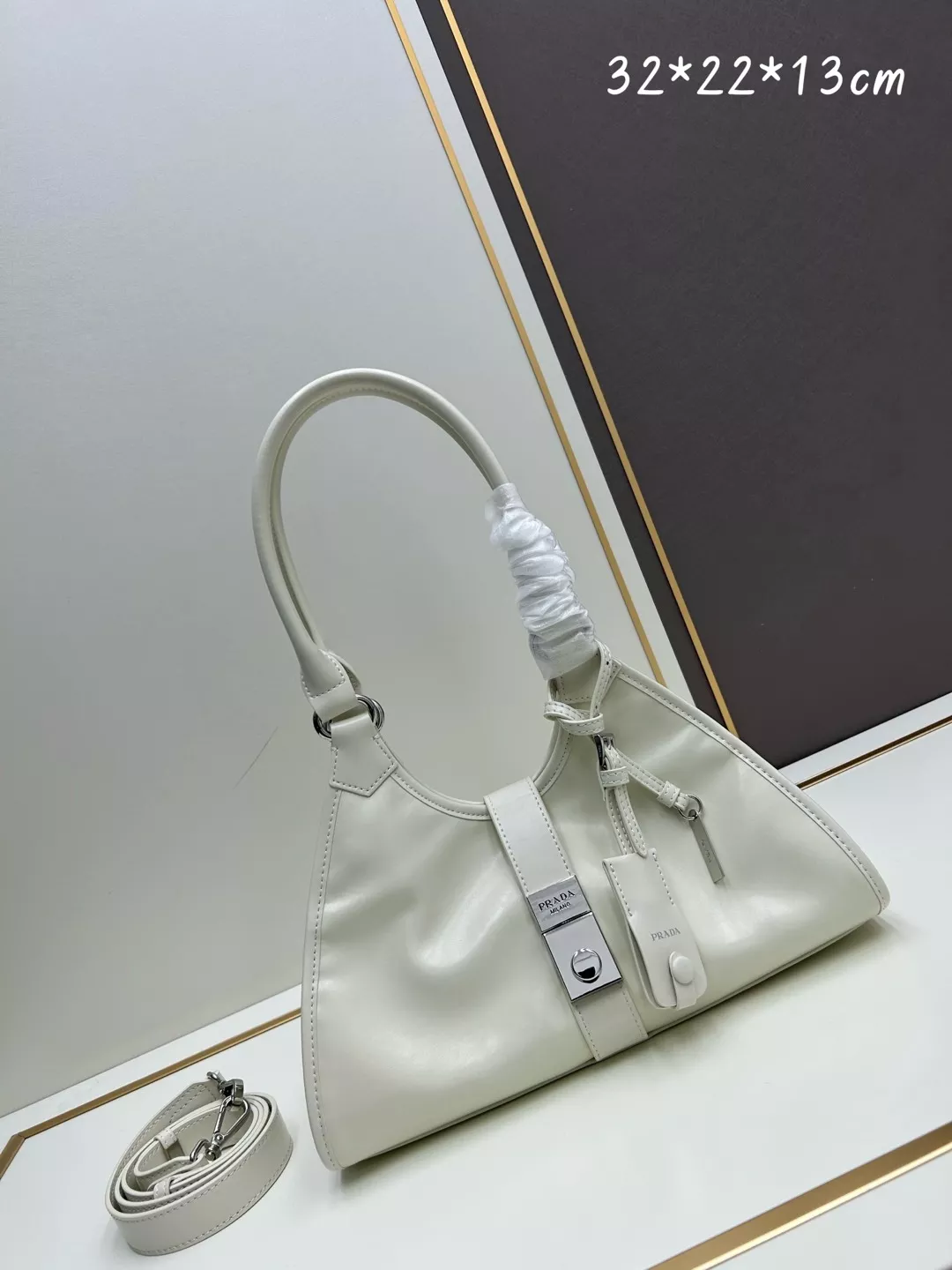 Durable 4908 Prada AAA Quality Handbags For Women