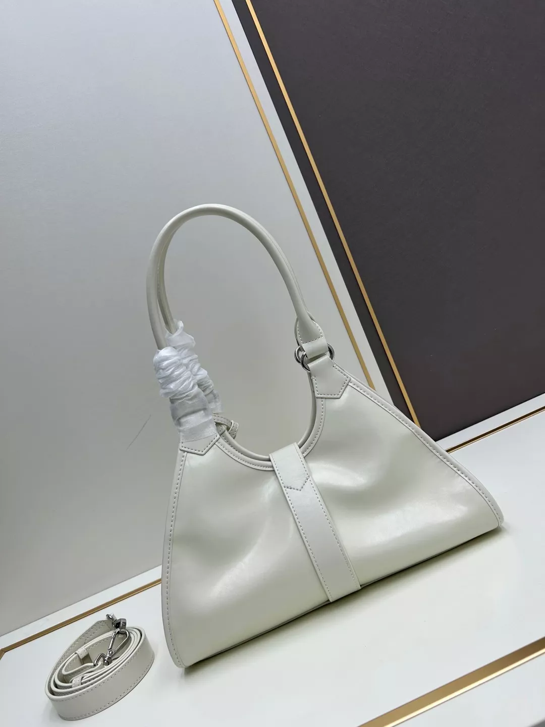 Durable 4908 Prada AAA Quality Handbags For Women