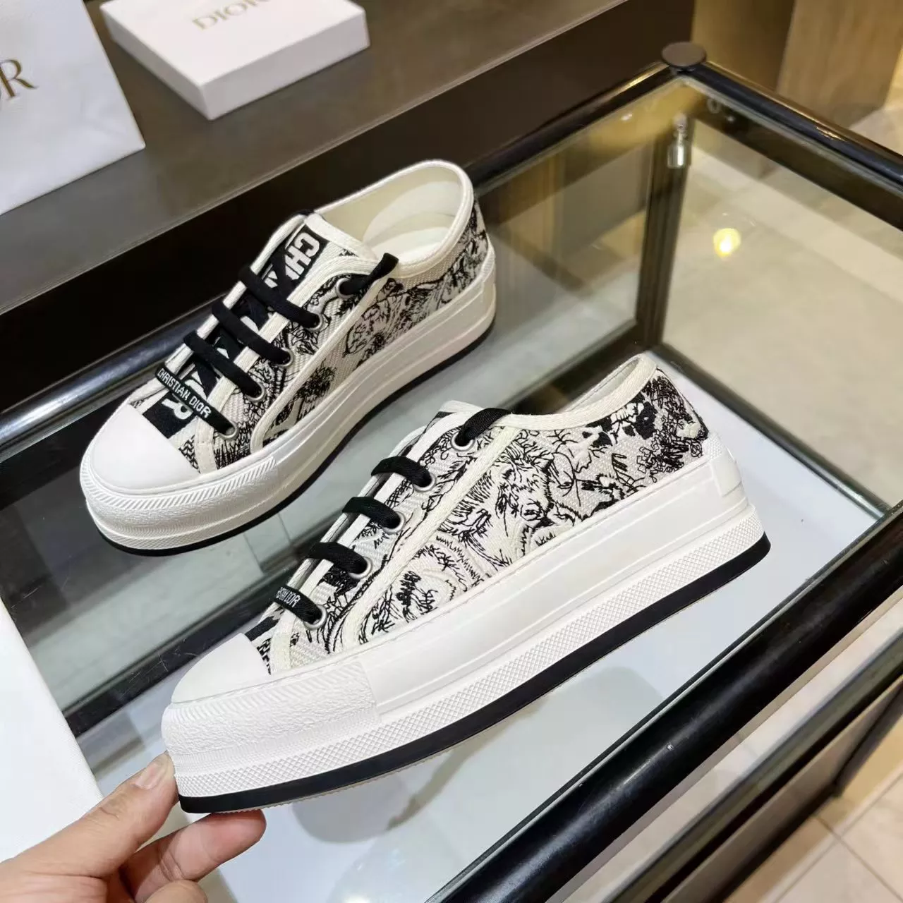 Durable 5068 Christian Dior Casual Shoes For Women