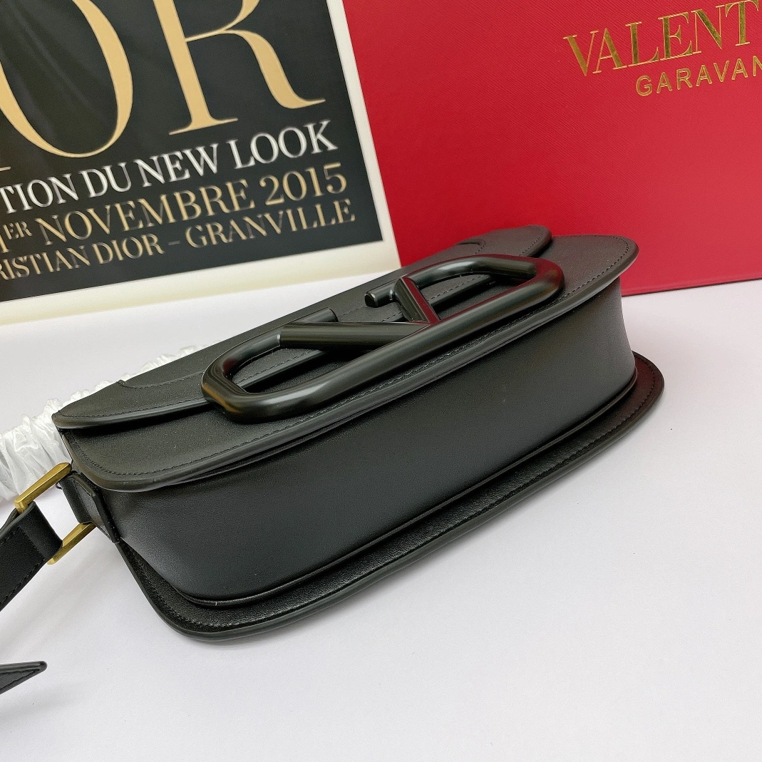 Durable 5074 Valentino AAA Quality Messenger Bags For Women