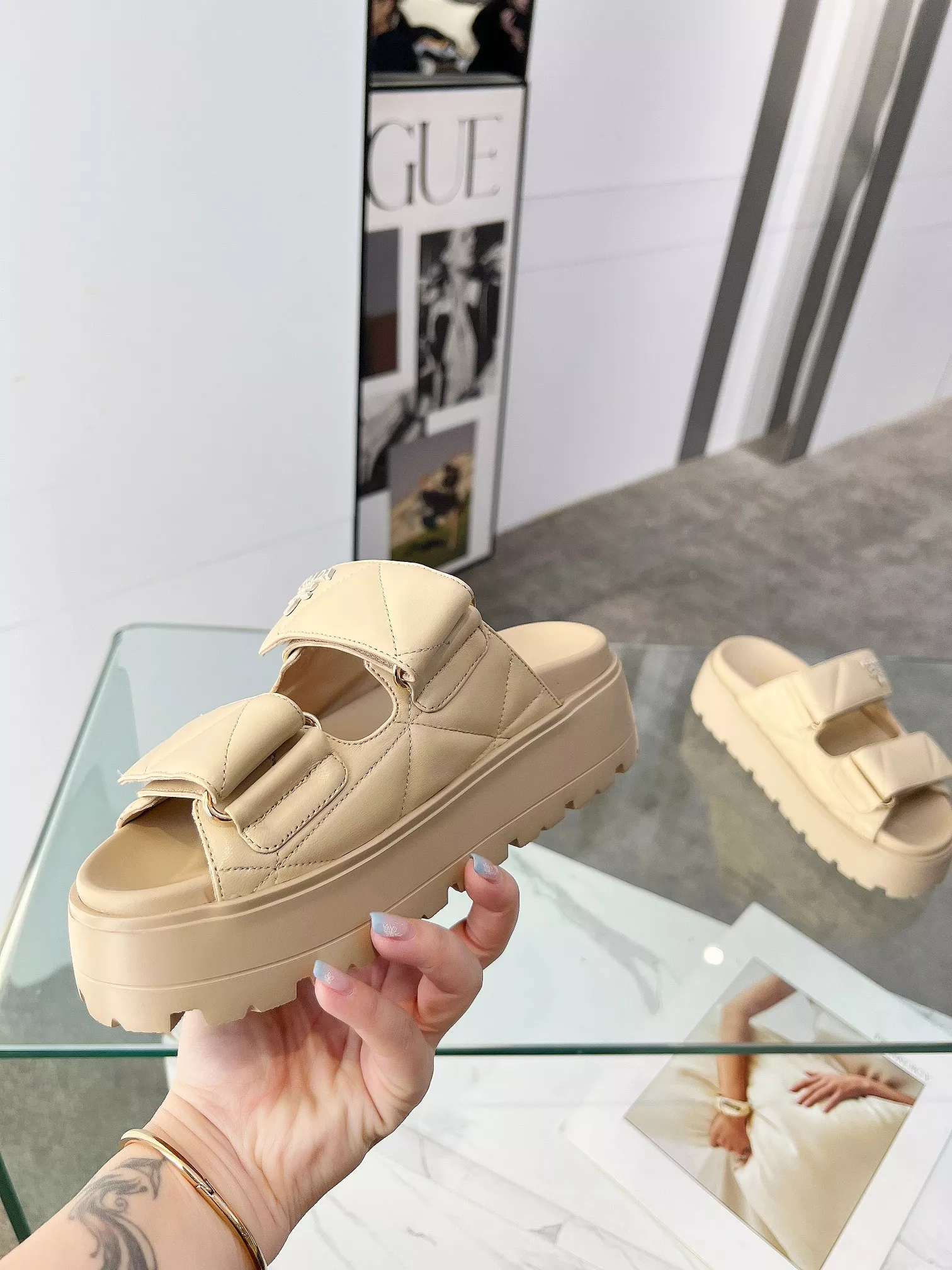 Durable 5080 Prada Slippers For Women