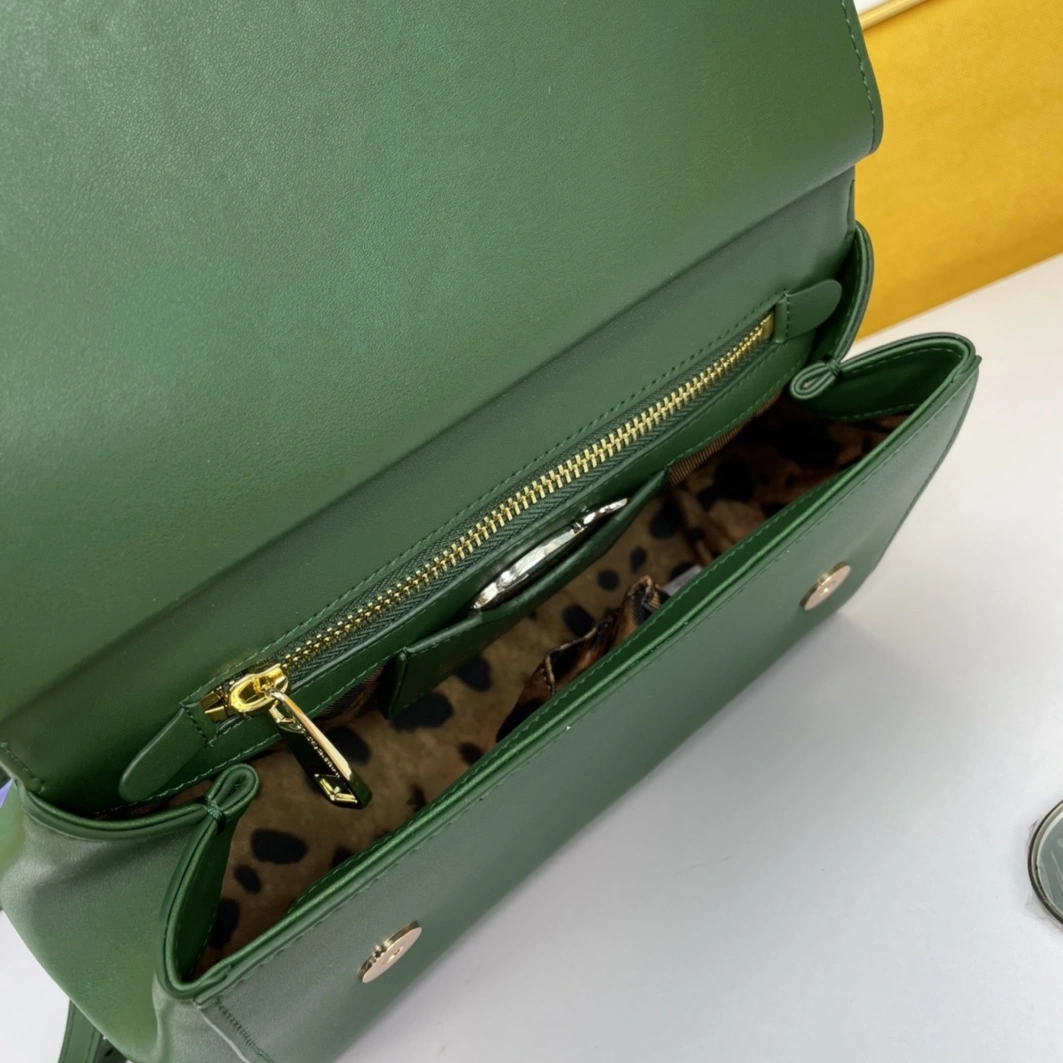Durable 5117 Dolce & Gabbana AAA Quality Handbags For Women