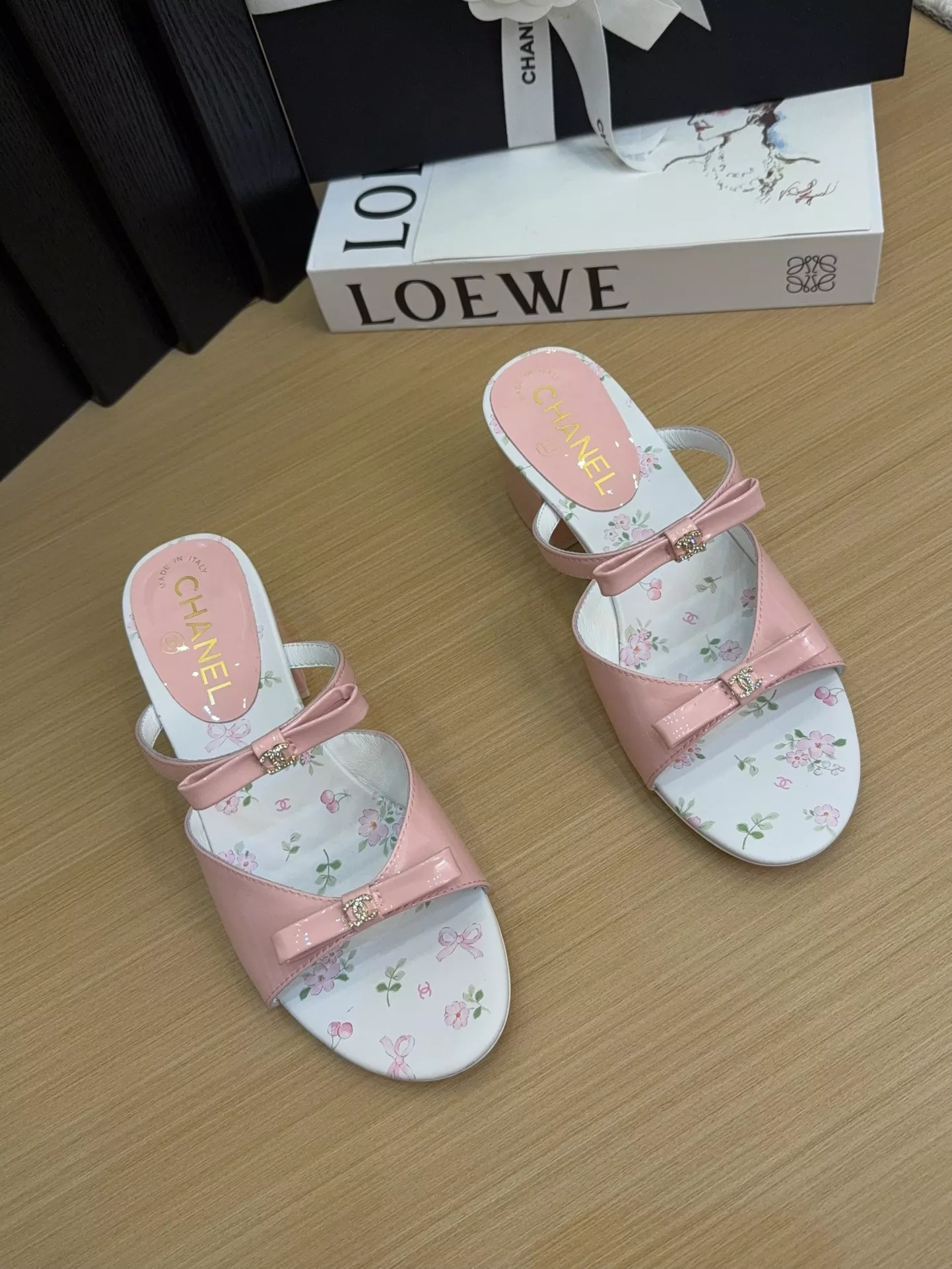 Durable 5224 Chanel Slippers For Women