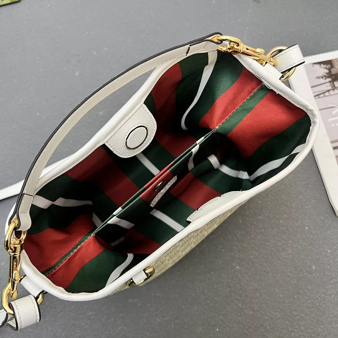 Durable 5297 Gucci AAA Quality Messenger Bags For Women