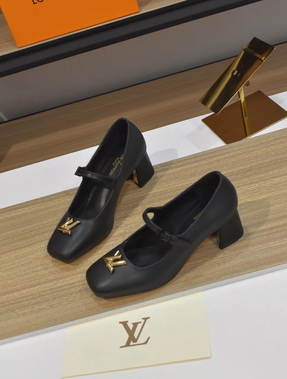 Durable 5363 Louis Vuitton High-Heeled Shoes For Women