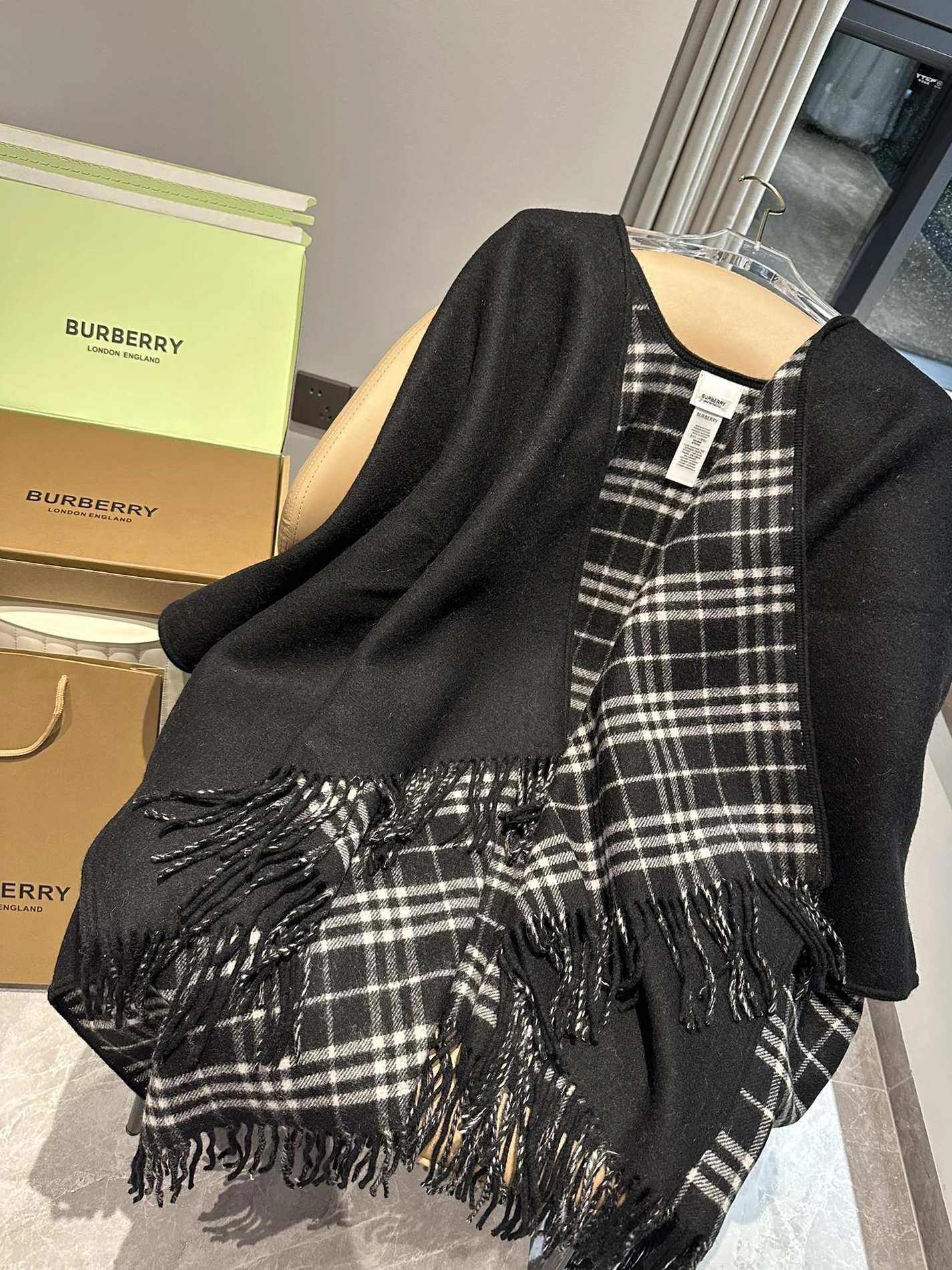 Durable 5415 Burberry Poncho