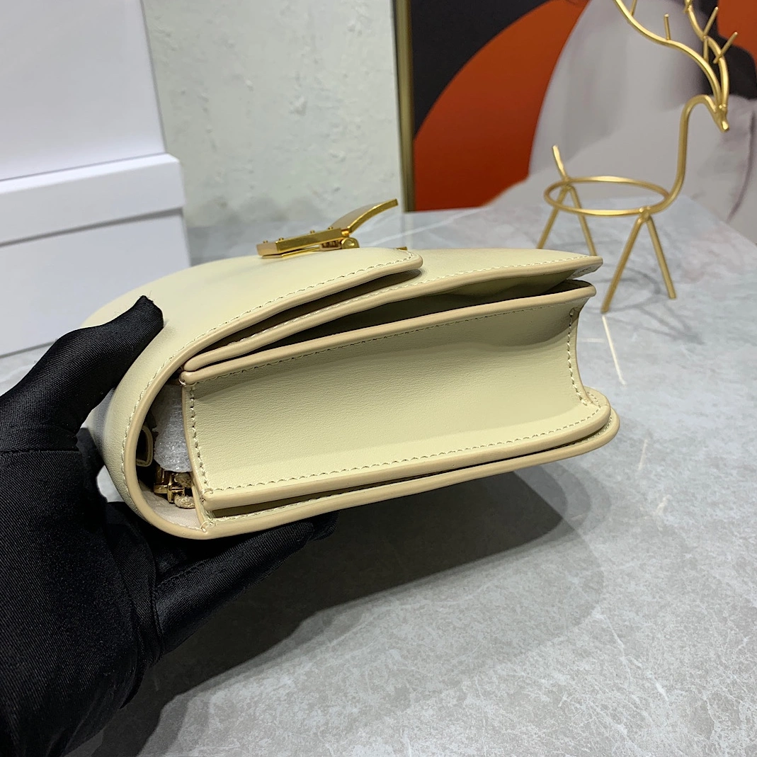 Durable 5439 Celine AAA Quality Messenger Bags For Women