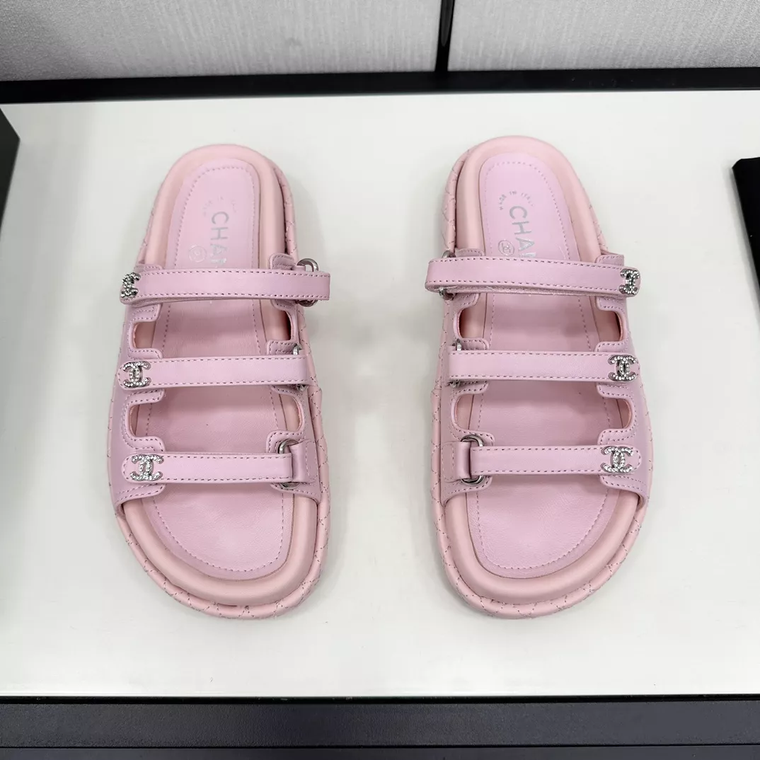 Durable 5481 Chanel Slippers For Women