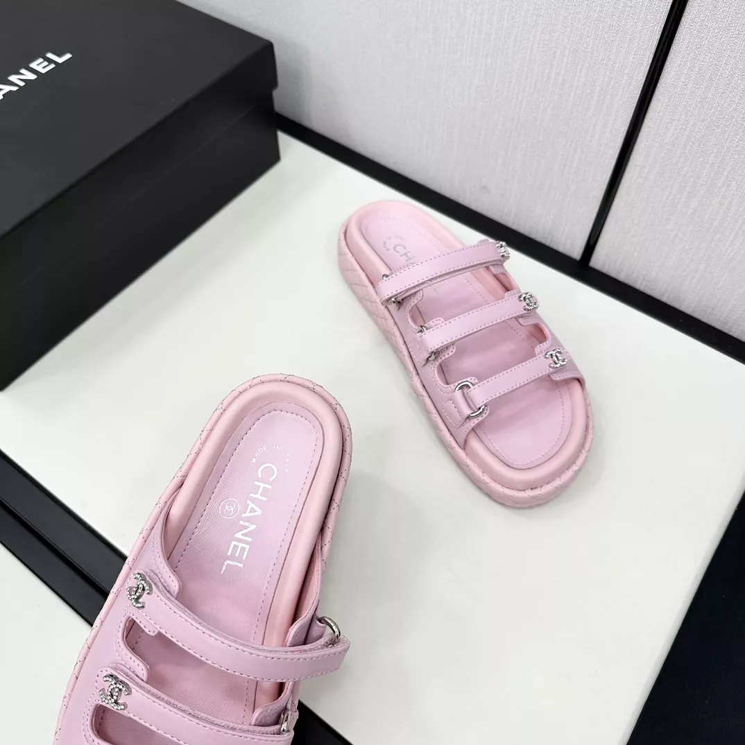 Durable 5481 Chanel Slippers For Women