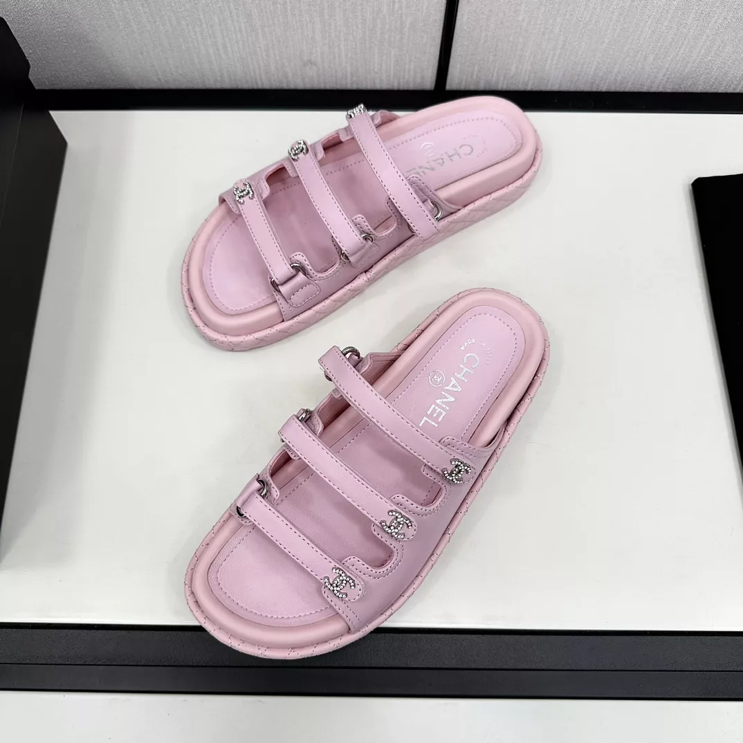 Durable 5481 Chanel Slippers For Women