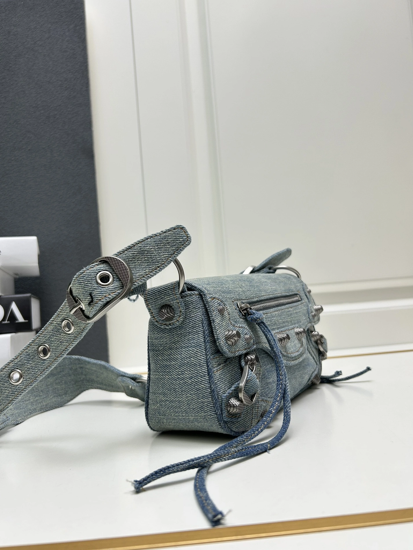Durable 5487 Balenciaga AAA Quality Shoulder Bags For Women
