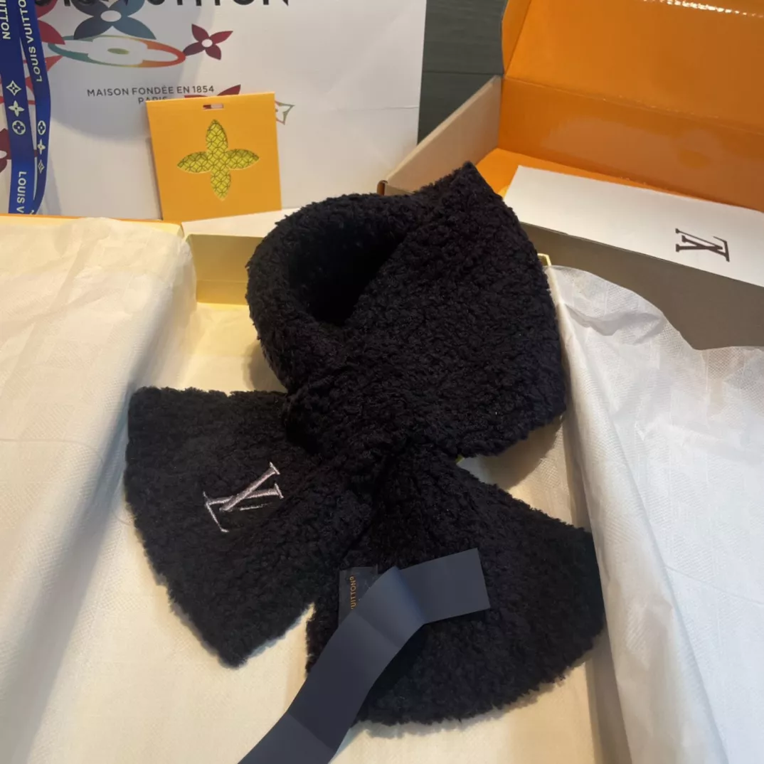 Durable 5561 Louis Vuitton Scarf For Women