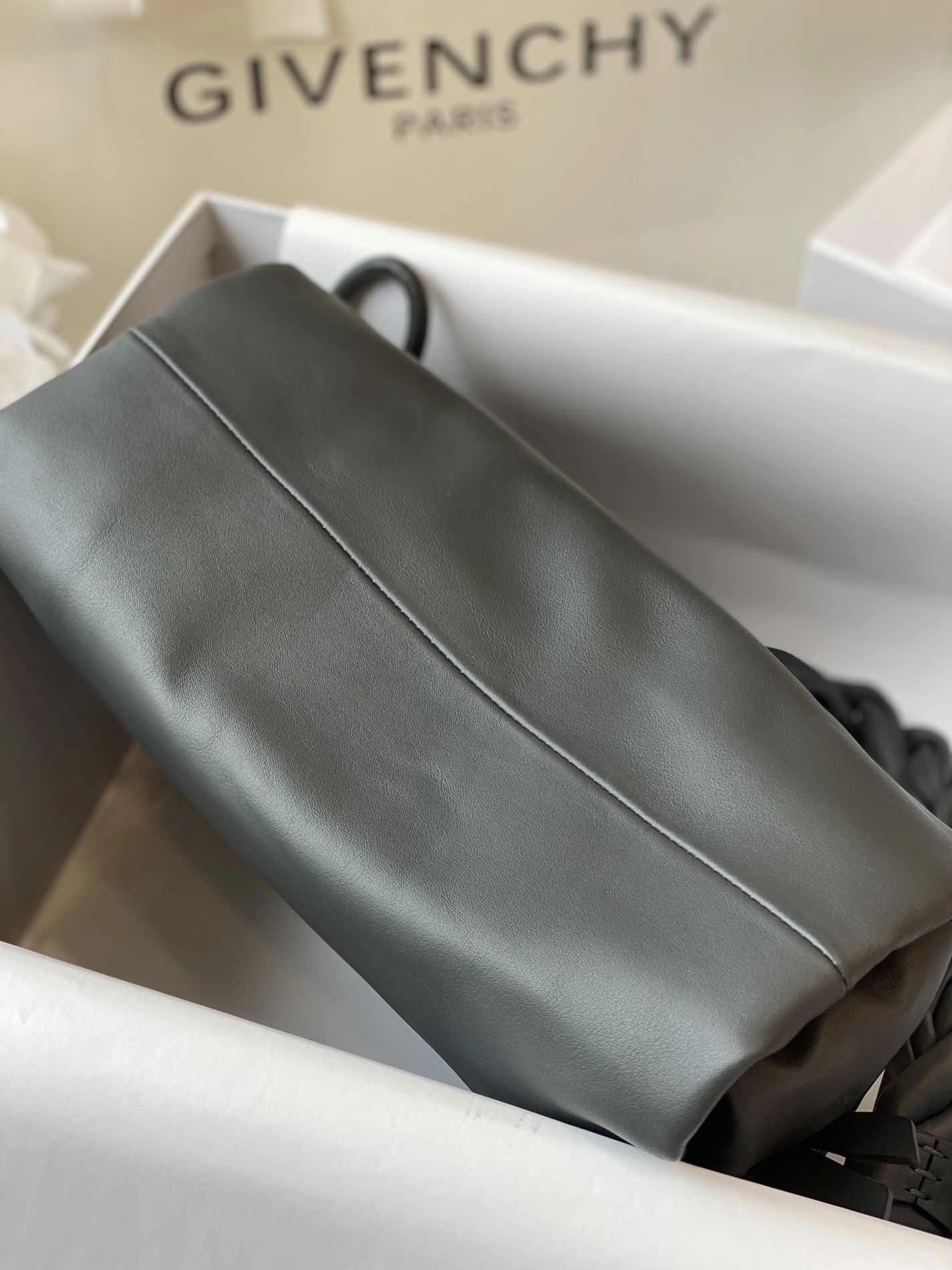 Durable 5572 Givenchy AAA Quality Handbags For Women
